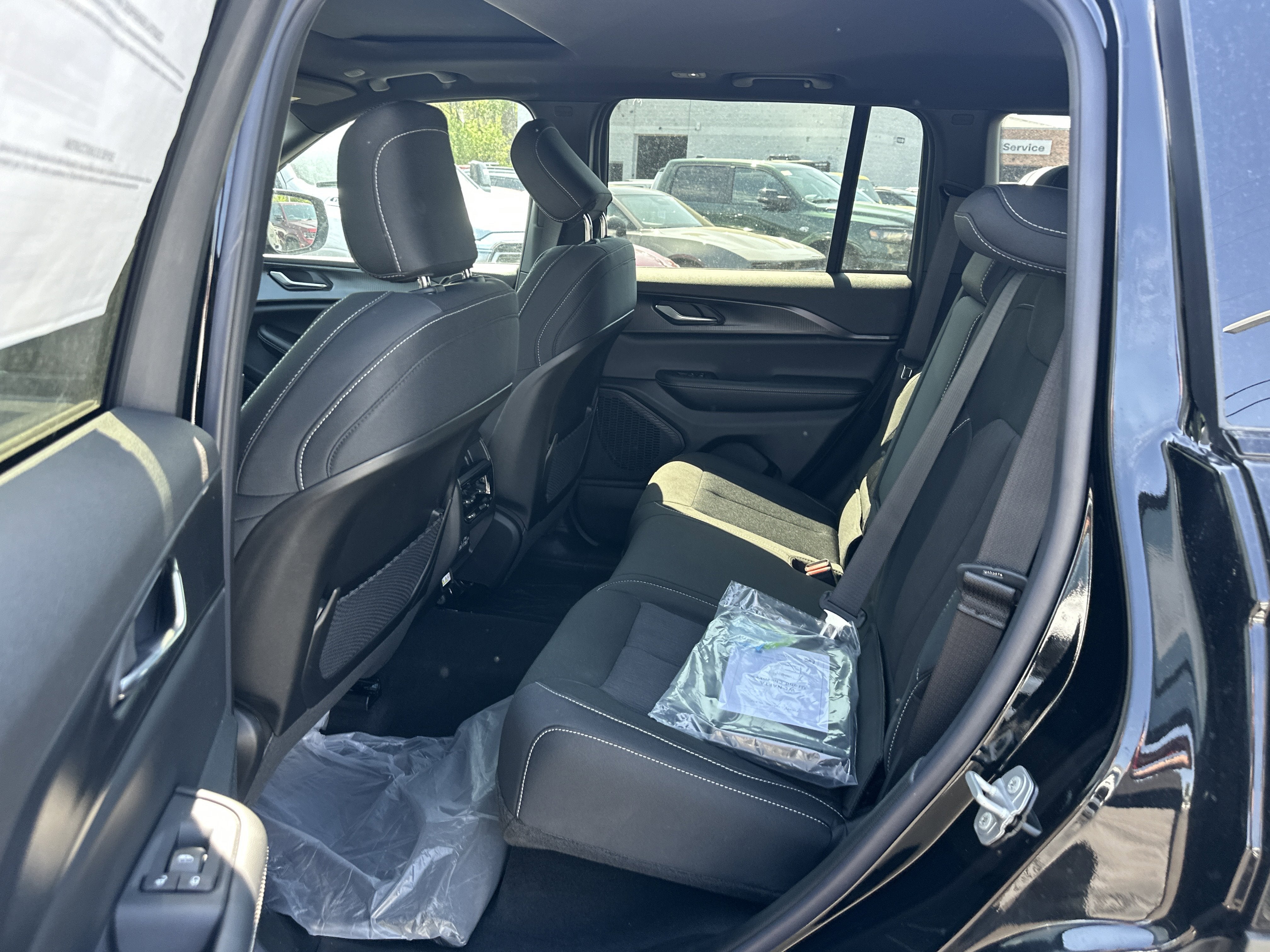 2026 Jeep Grand Cherokee Laredo