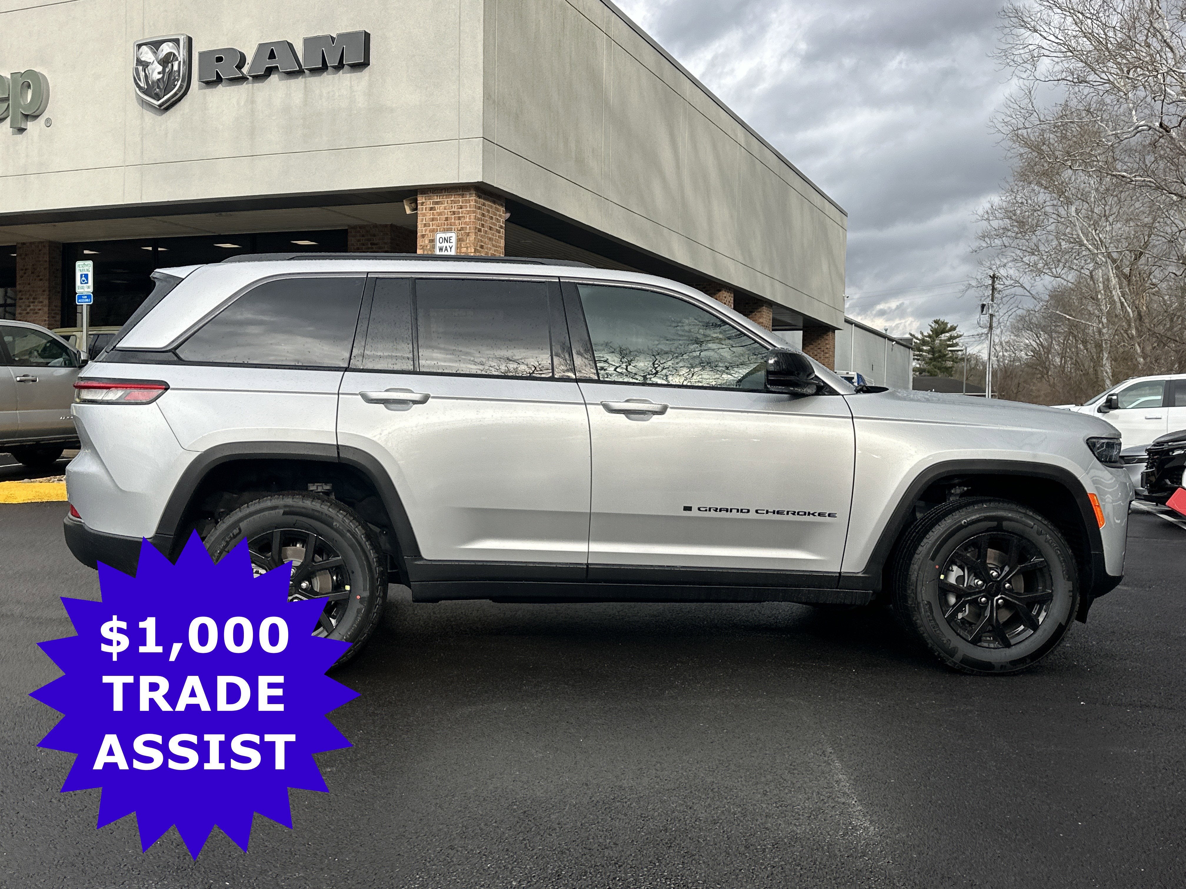 2026 Jeep Grand Cherokee Altitude