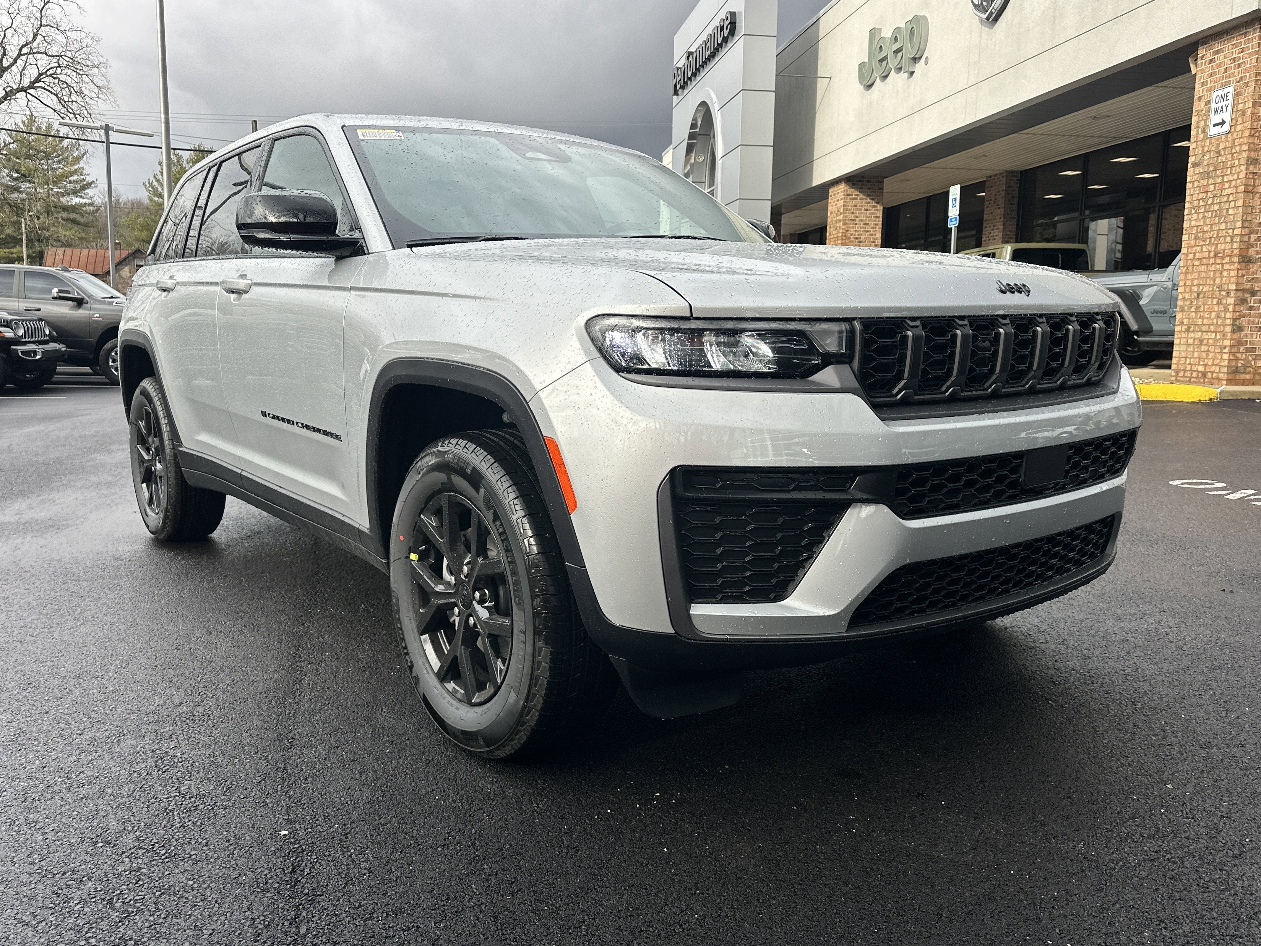 2026 Jeep Grand Cherokee Altitude