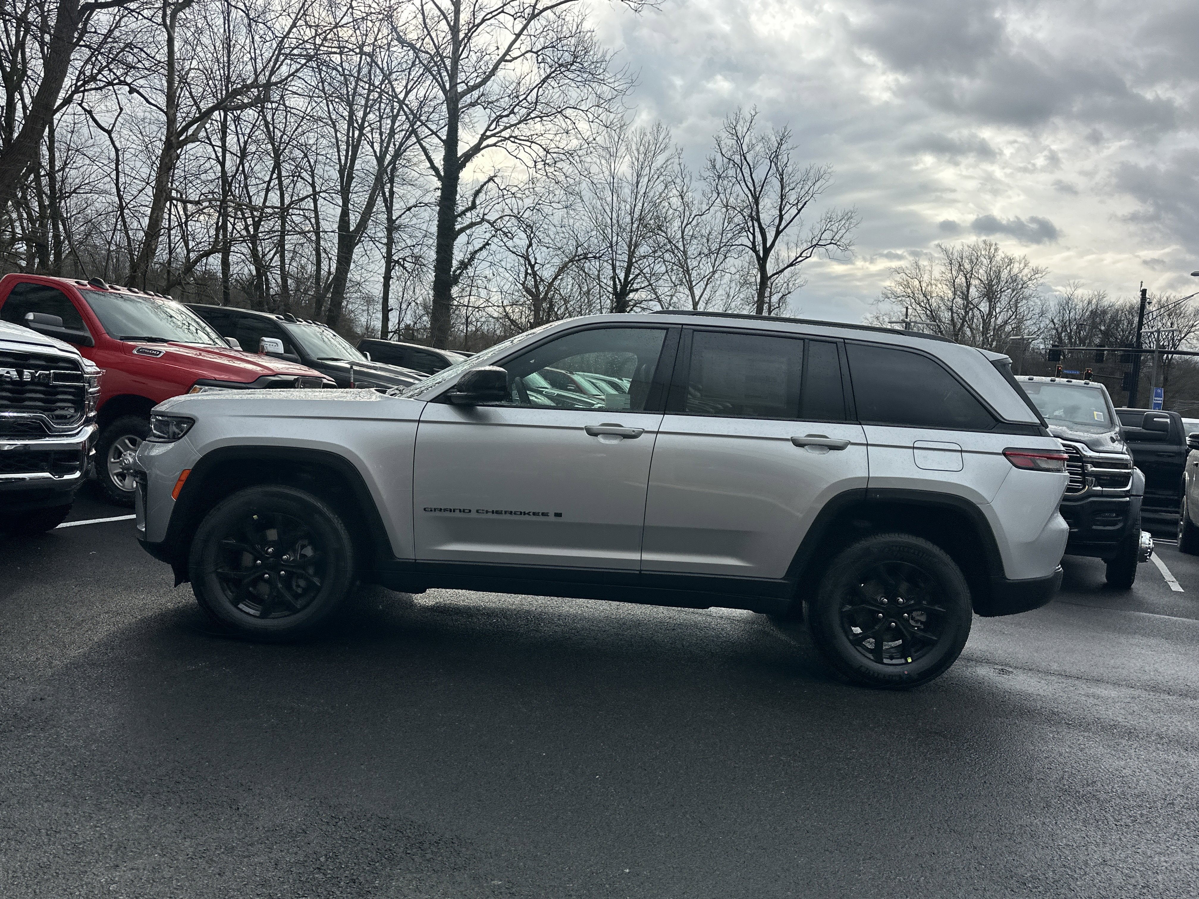 2026 Jeep Grand Cherokee Altitude
