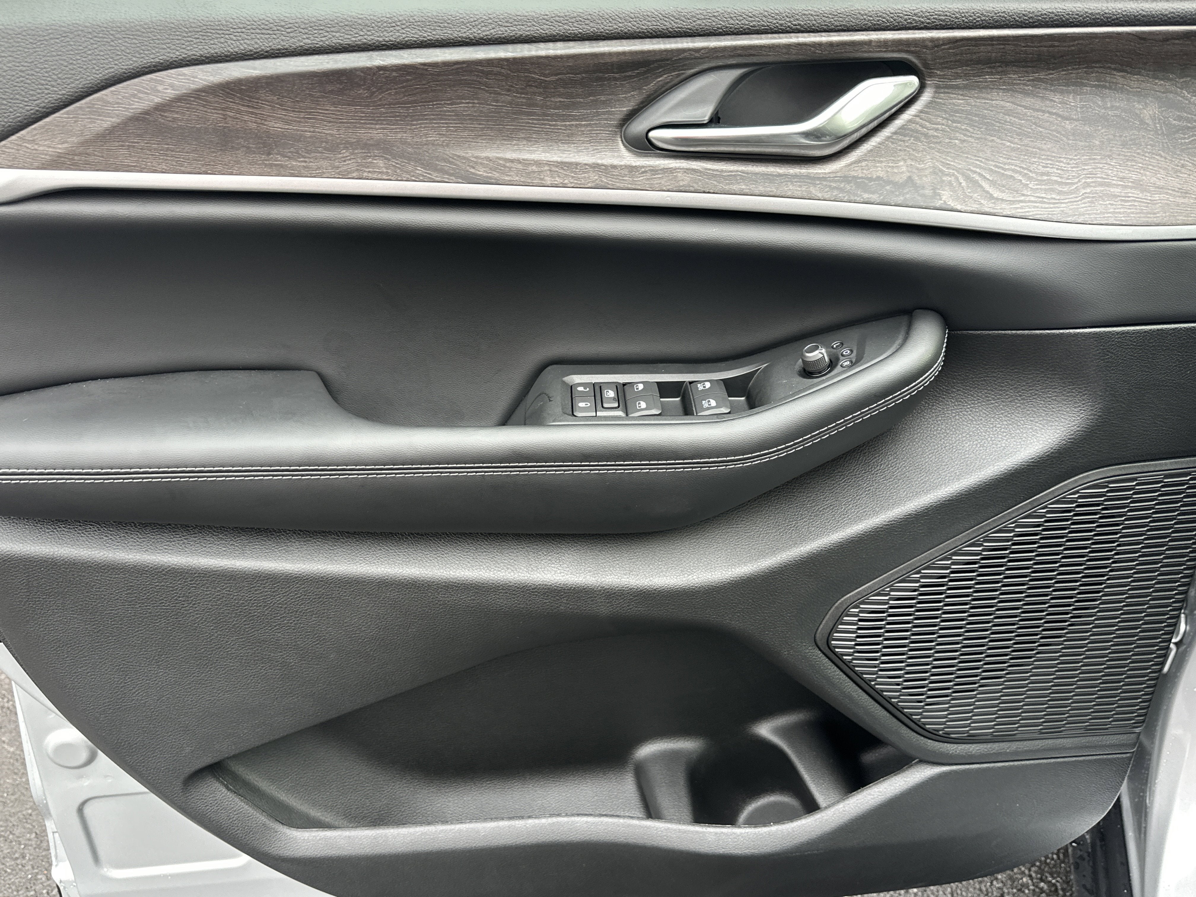 2026 Jeep Grand Cherokee Altitude