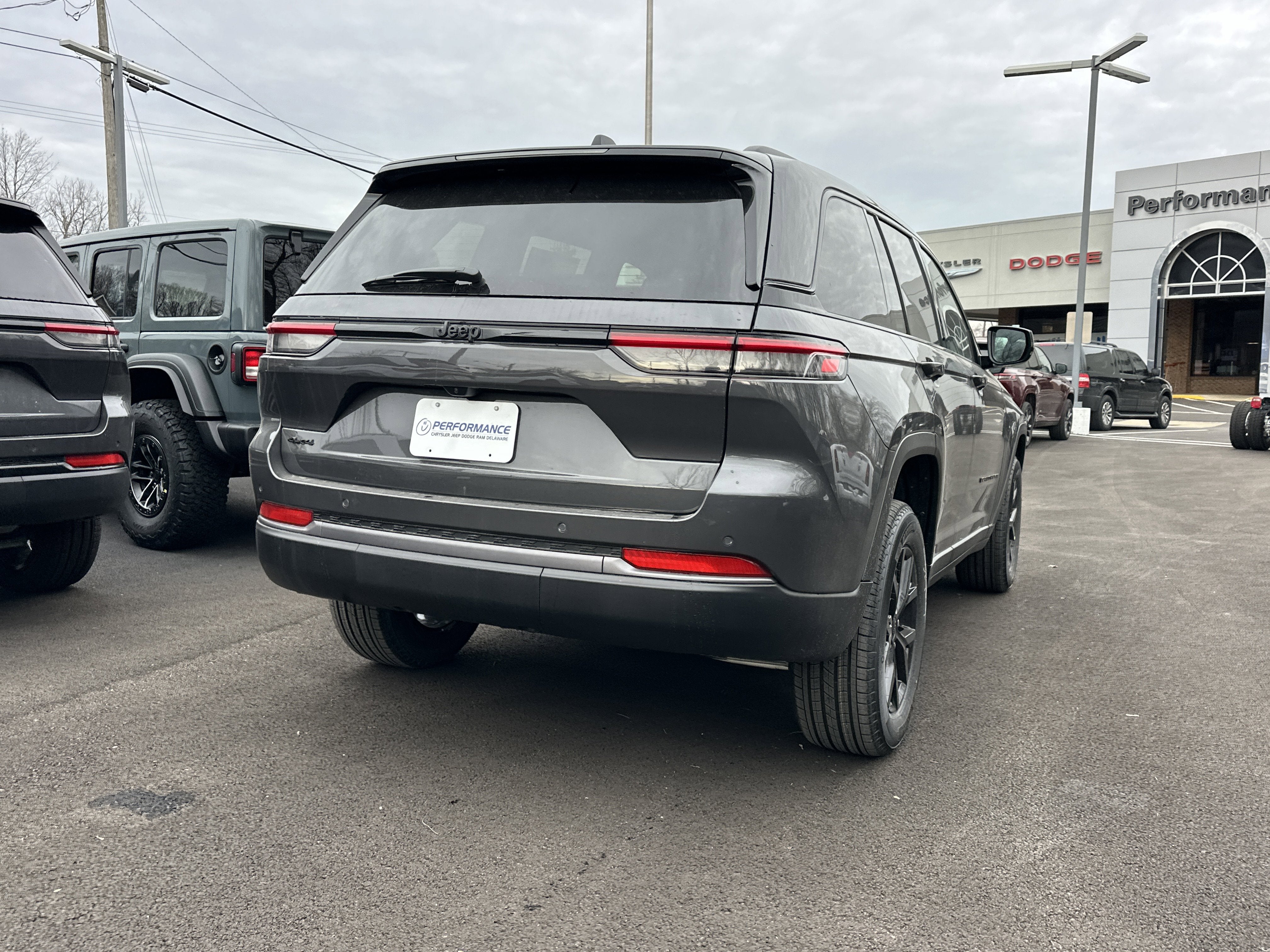 2026 Jeep Grand Cherokee Laredo