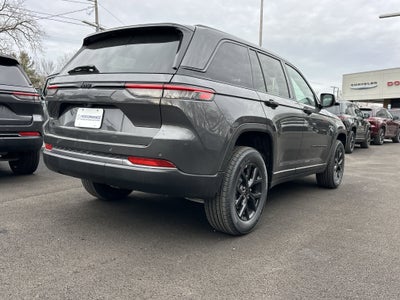 2026 Jeep Grand Cherokee Laredo