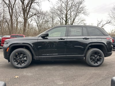 2026 Jeep Grand Cherokee Laredo