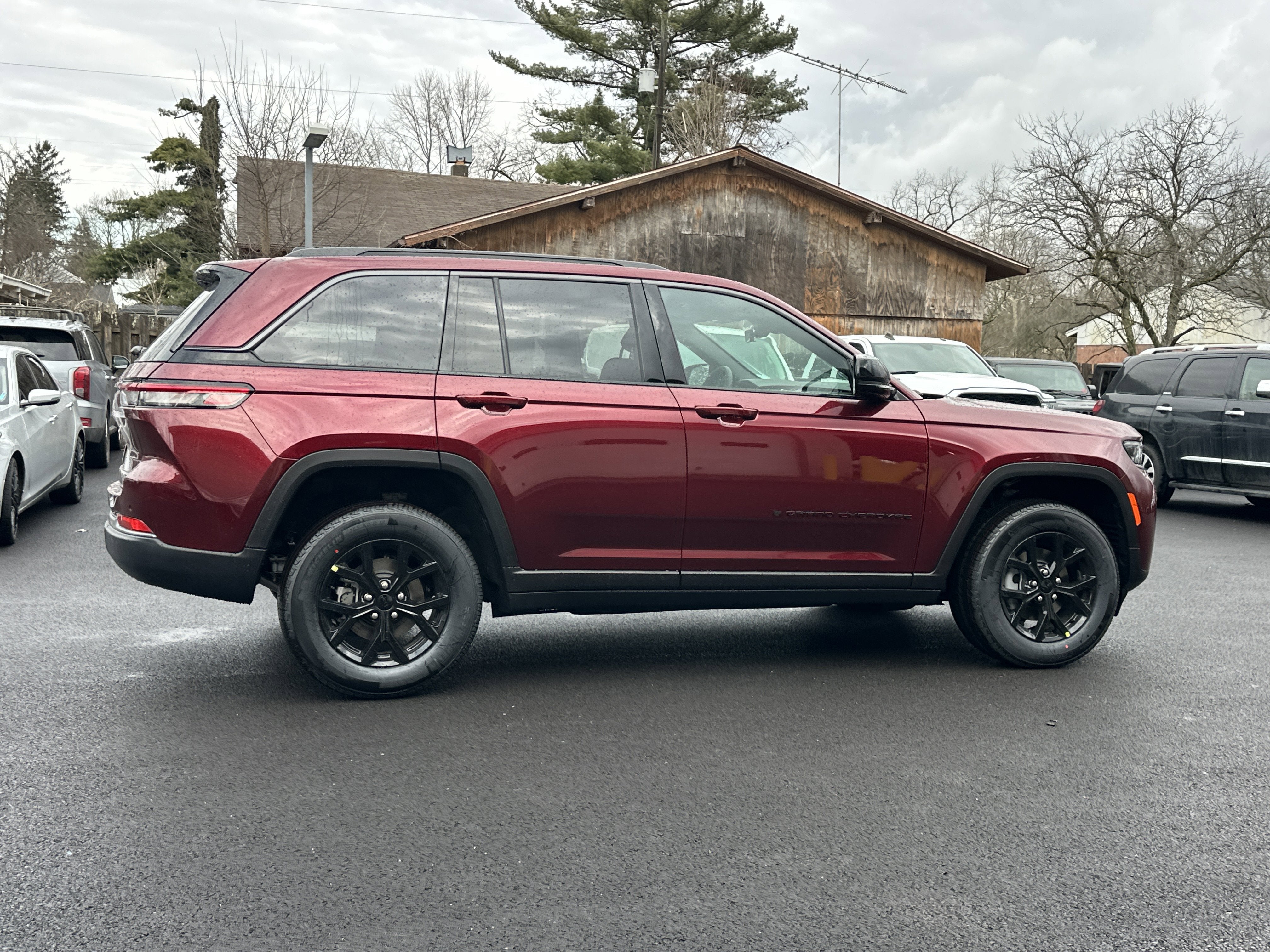 2026 Jeep Grand Cherokee Altitude
