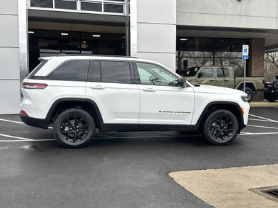 2026 Jeep Grand Cherokee Laredo
