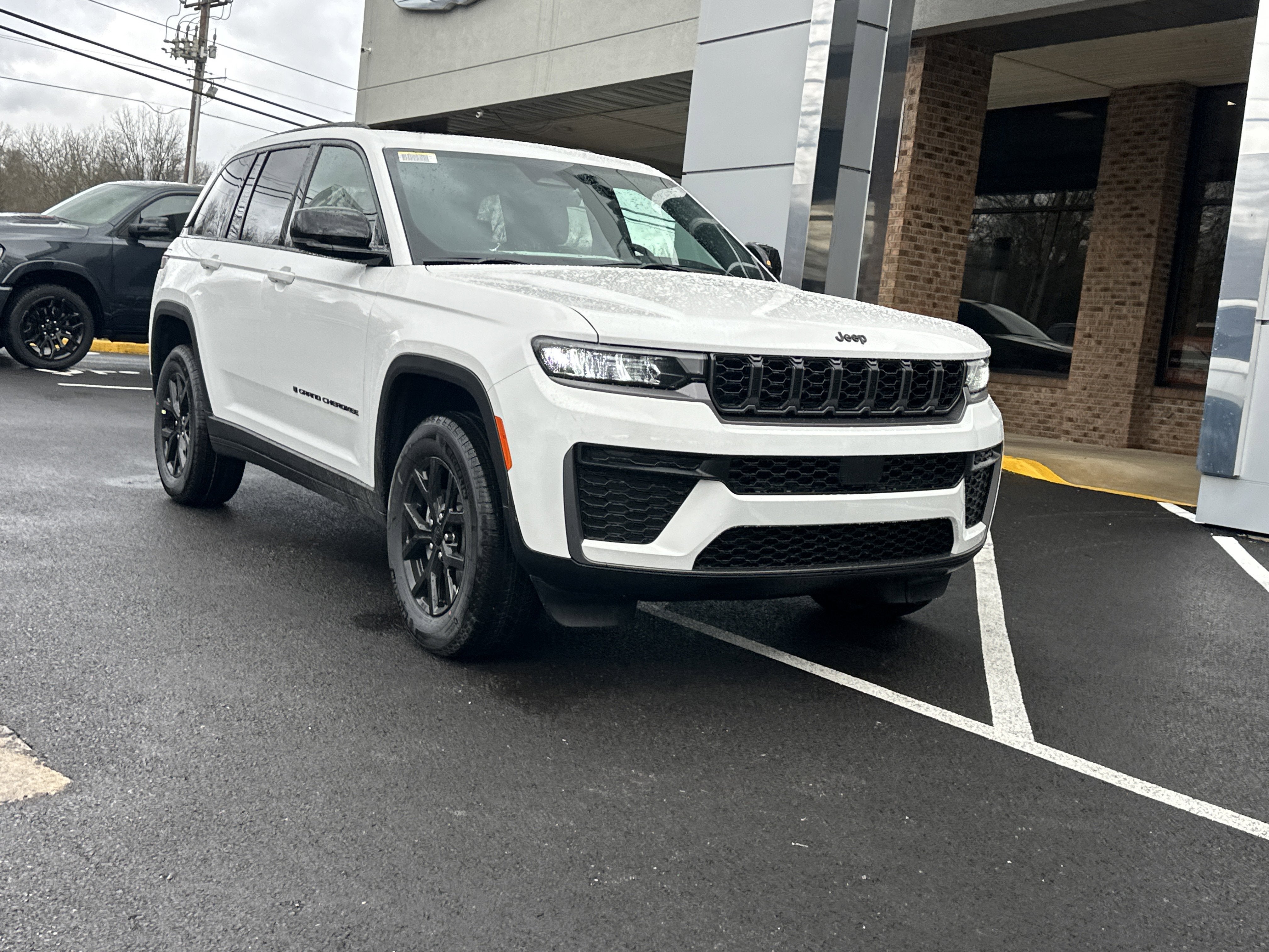2026 Jeep Grand Cherokee Laredo
