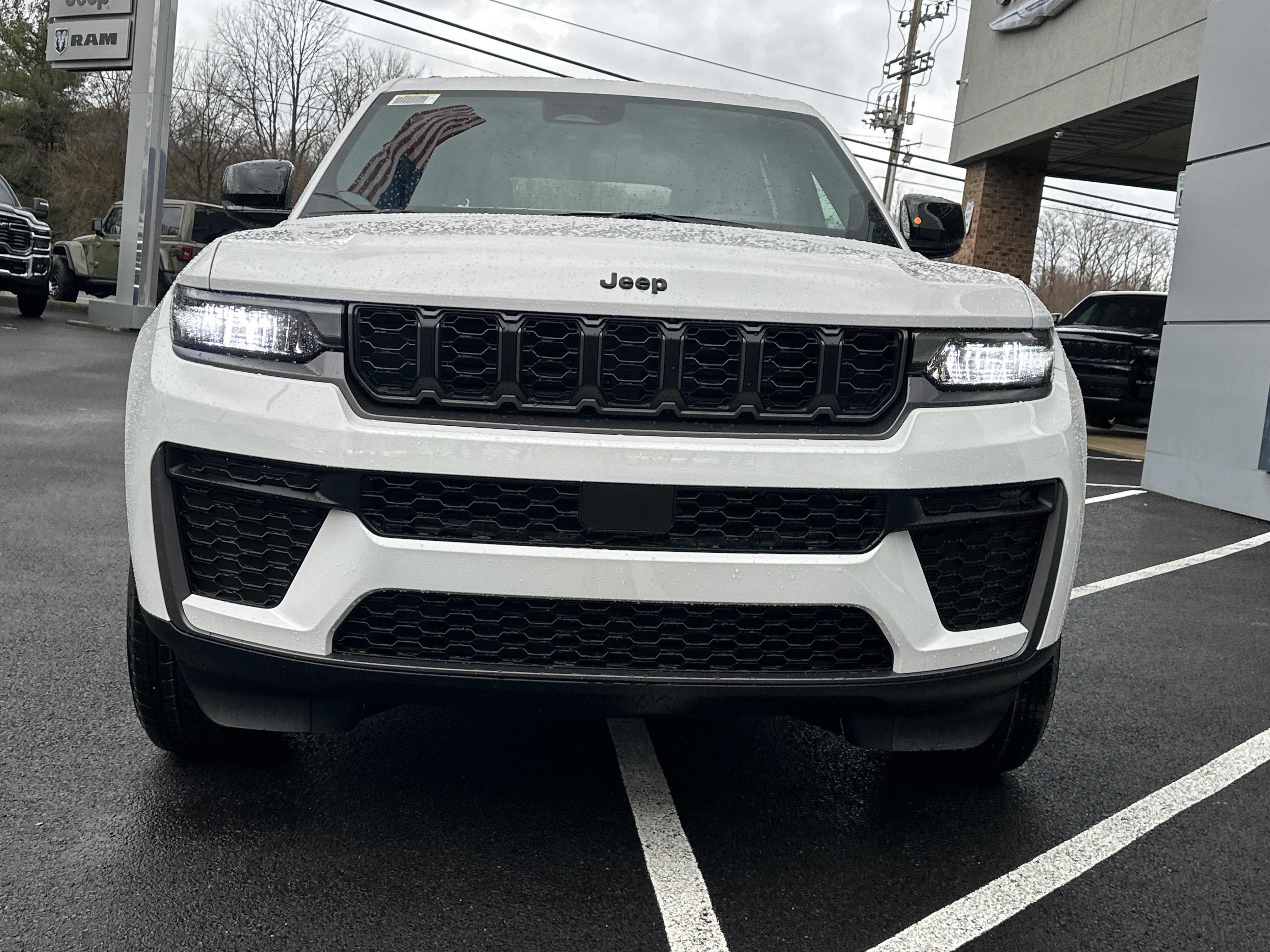 2026 Jeep Grand Cherokee Laredo