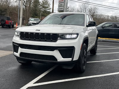 2026 Jeep Grand Cherokee Laredo
