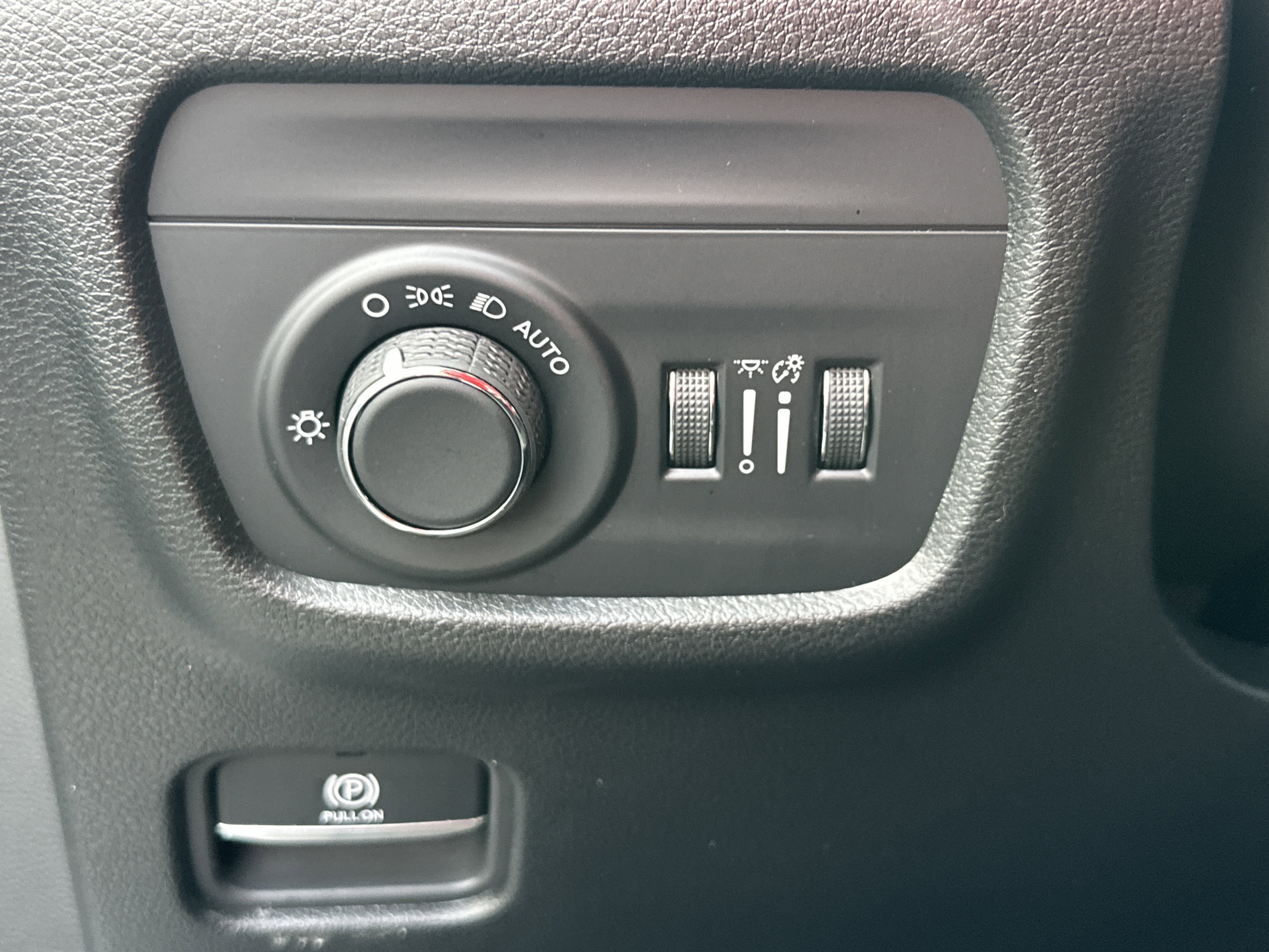 2026 Jeep Grand Cherokee Altitude