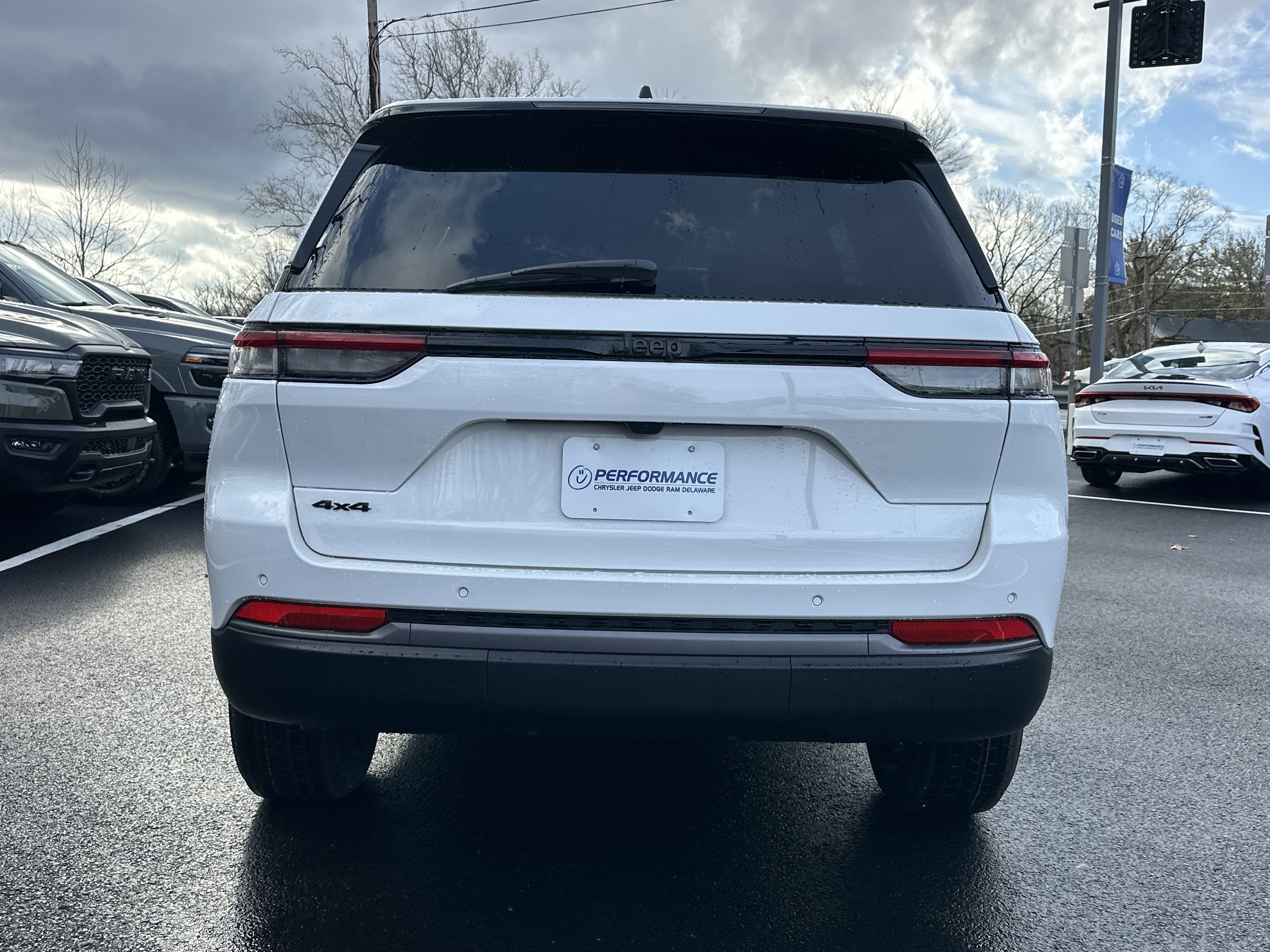 2026 Jeep Grand Cherokee Altitude