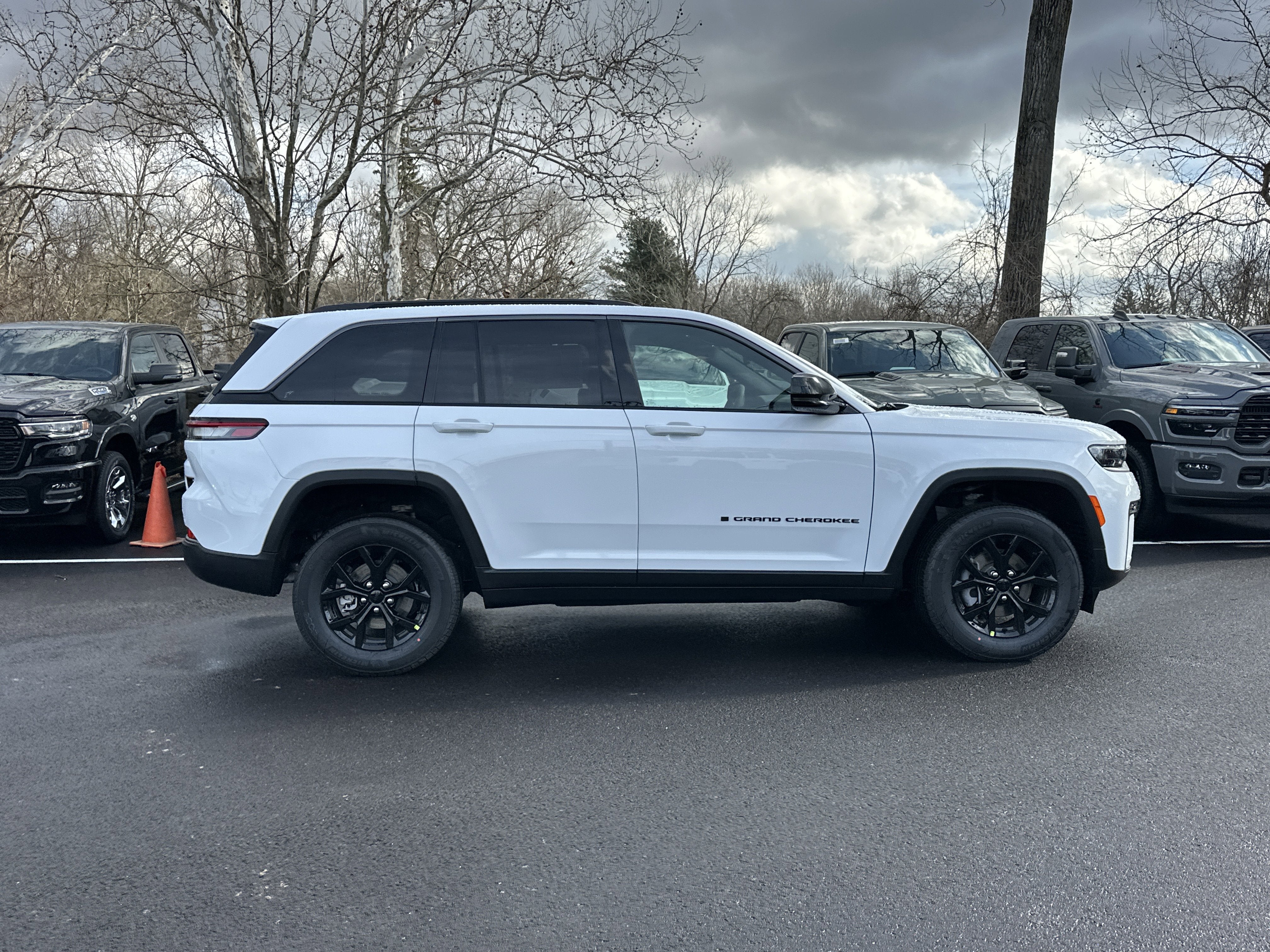 2026 Jeep Grand Cherokee Altitude