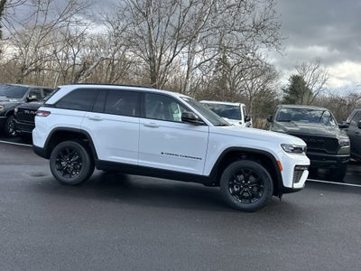2026 Jeep Grand Cherokee Altitude