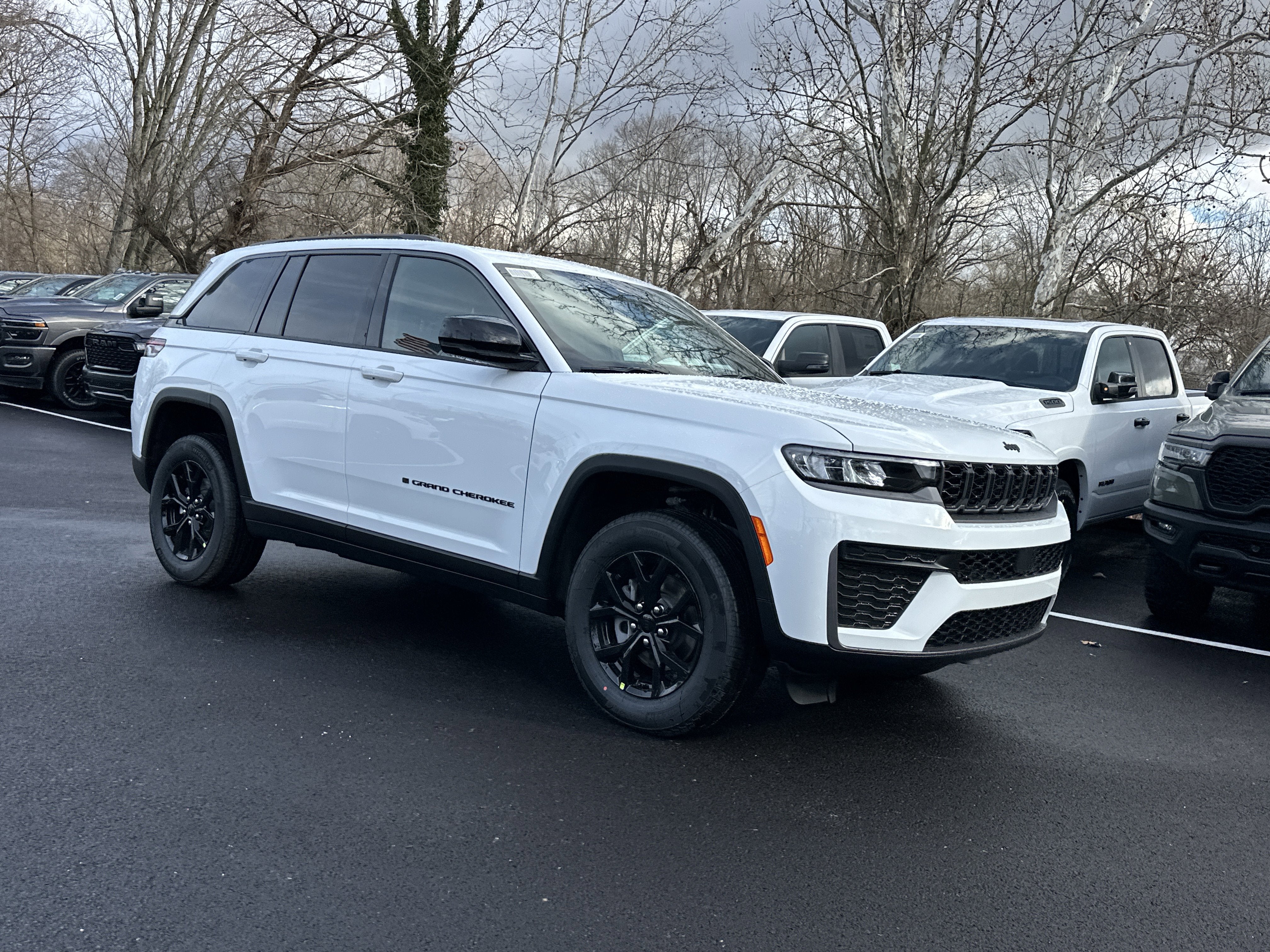 2026 Jeep Grand Cherokee Altitude