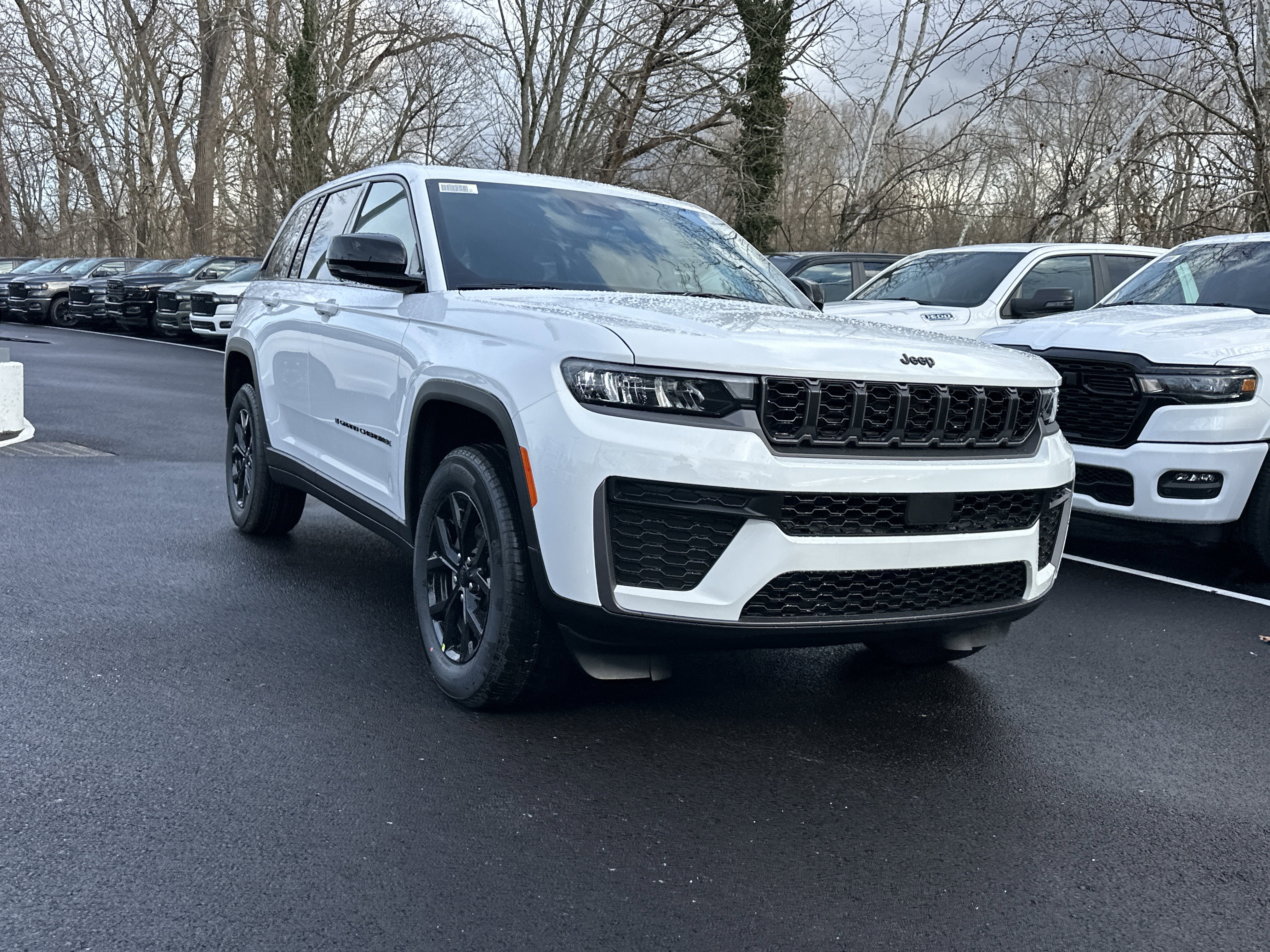 2026 Jeep Grand Cherokee Altitude
