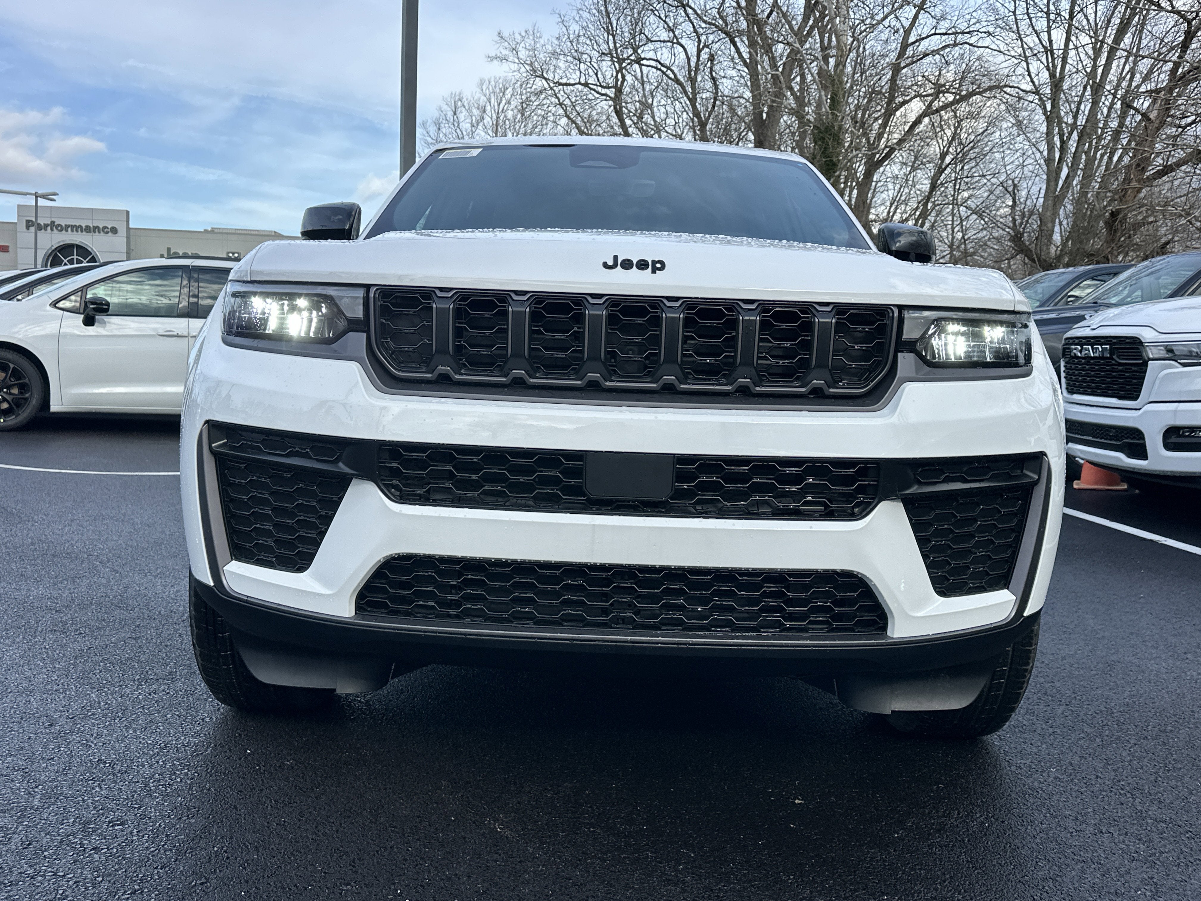 2026 Jeep Grand Cherokee Altitude