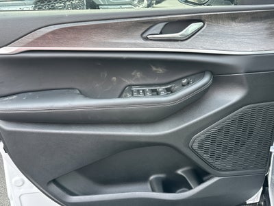 2026 Jeep Grand Cherokee Altitude