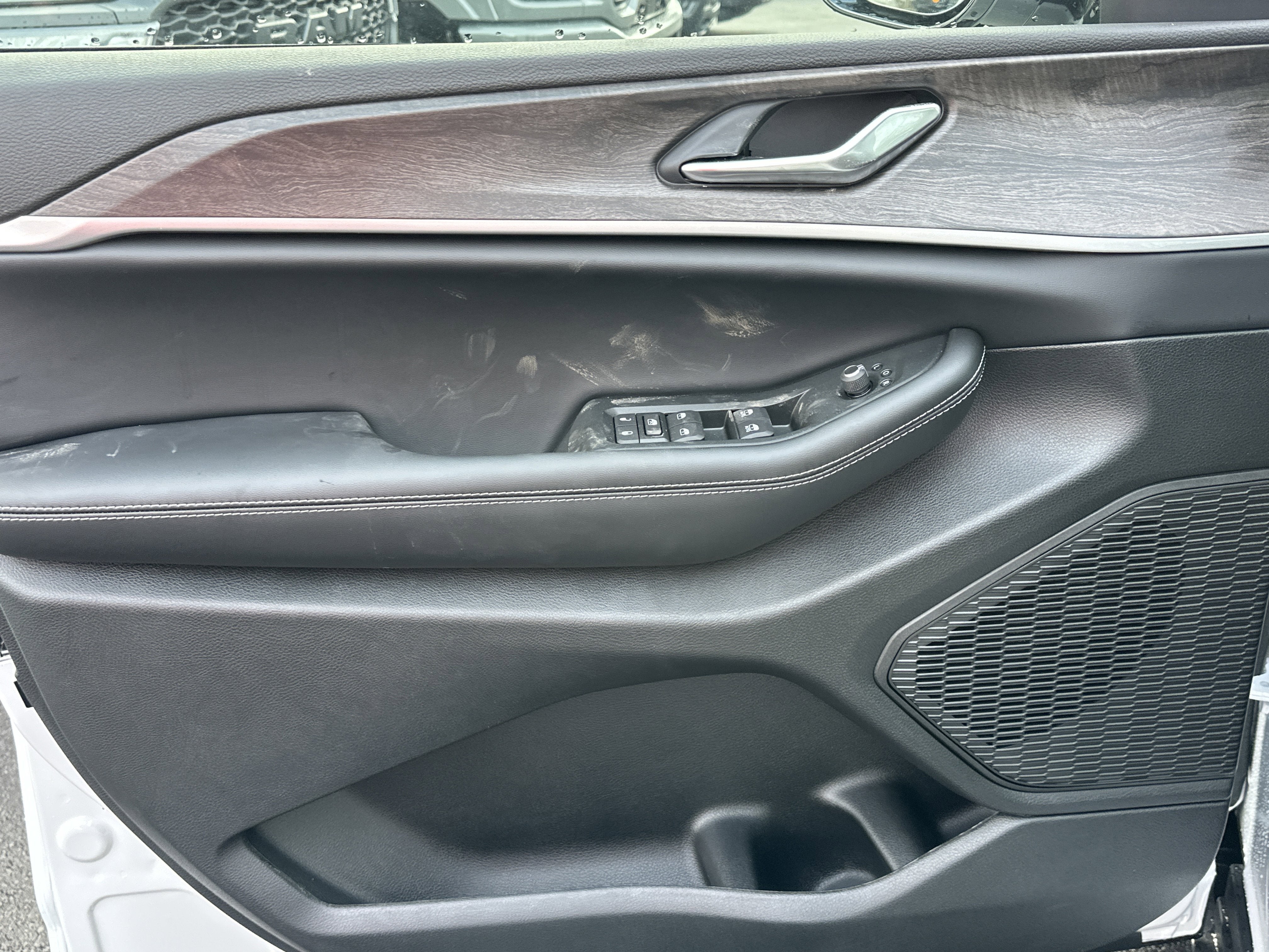 2026 Jeep Grand Cherokee Altitude