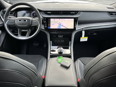 2026 Jeep Grand Cherokee Altitude