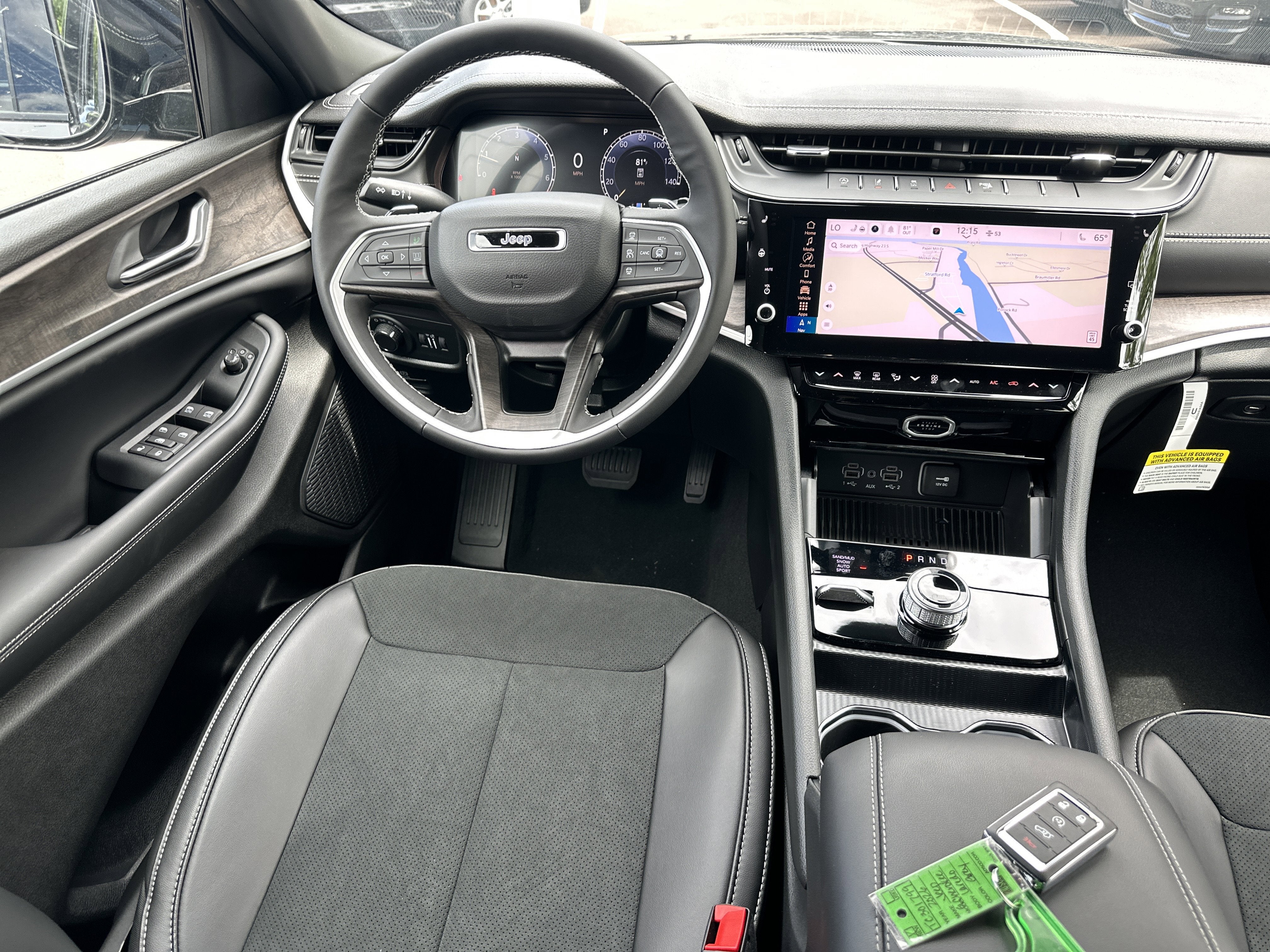 2026 Jeep Grand Cherokee Laredo Altitude