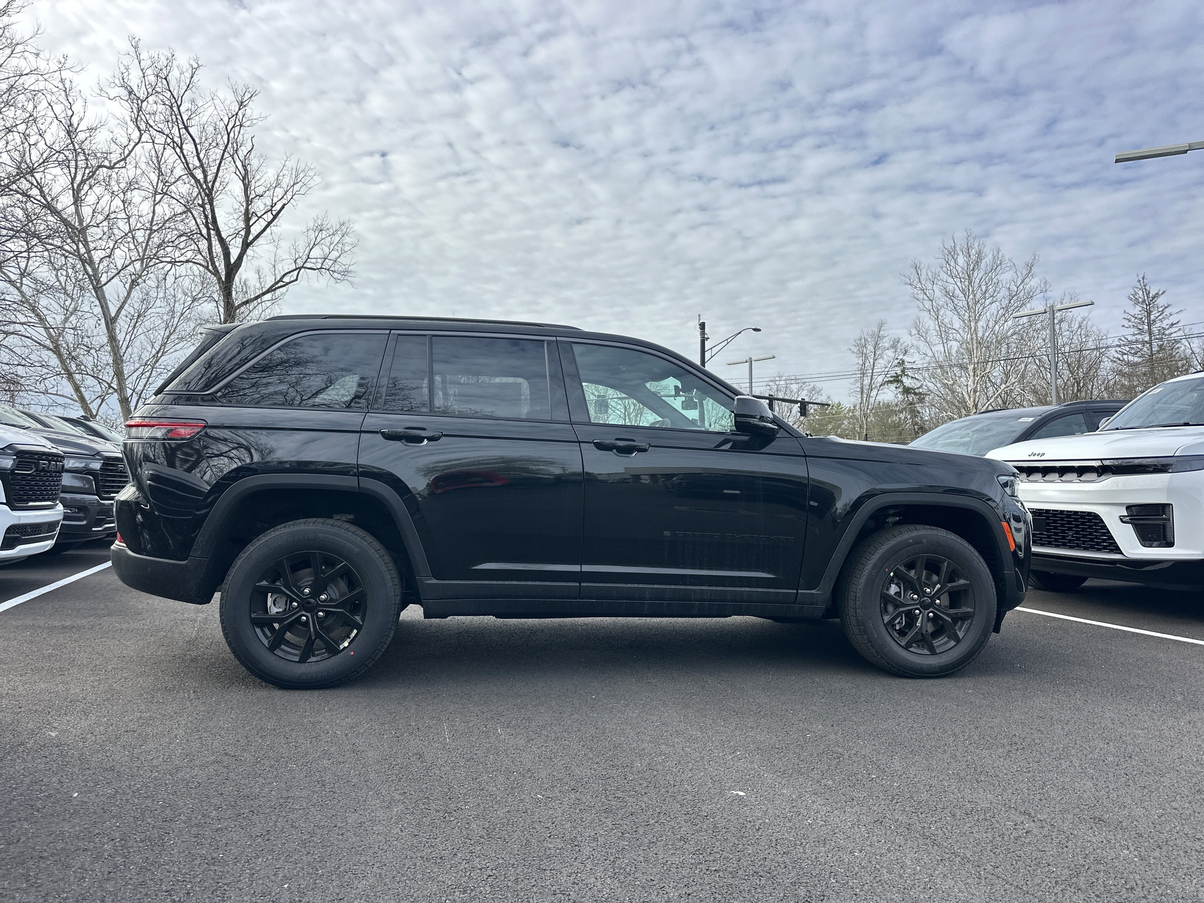 2026 Jeep Grand Cherokee Altitude