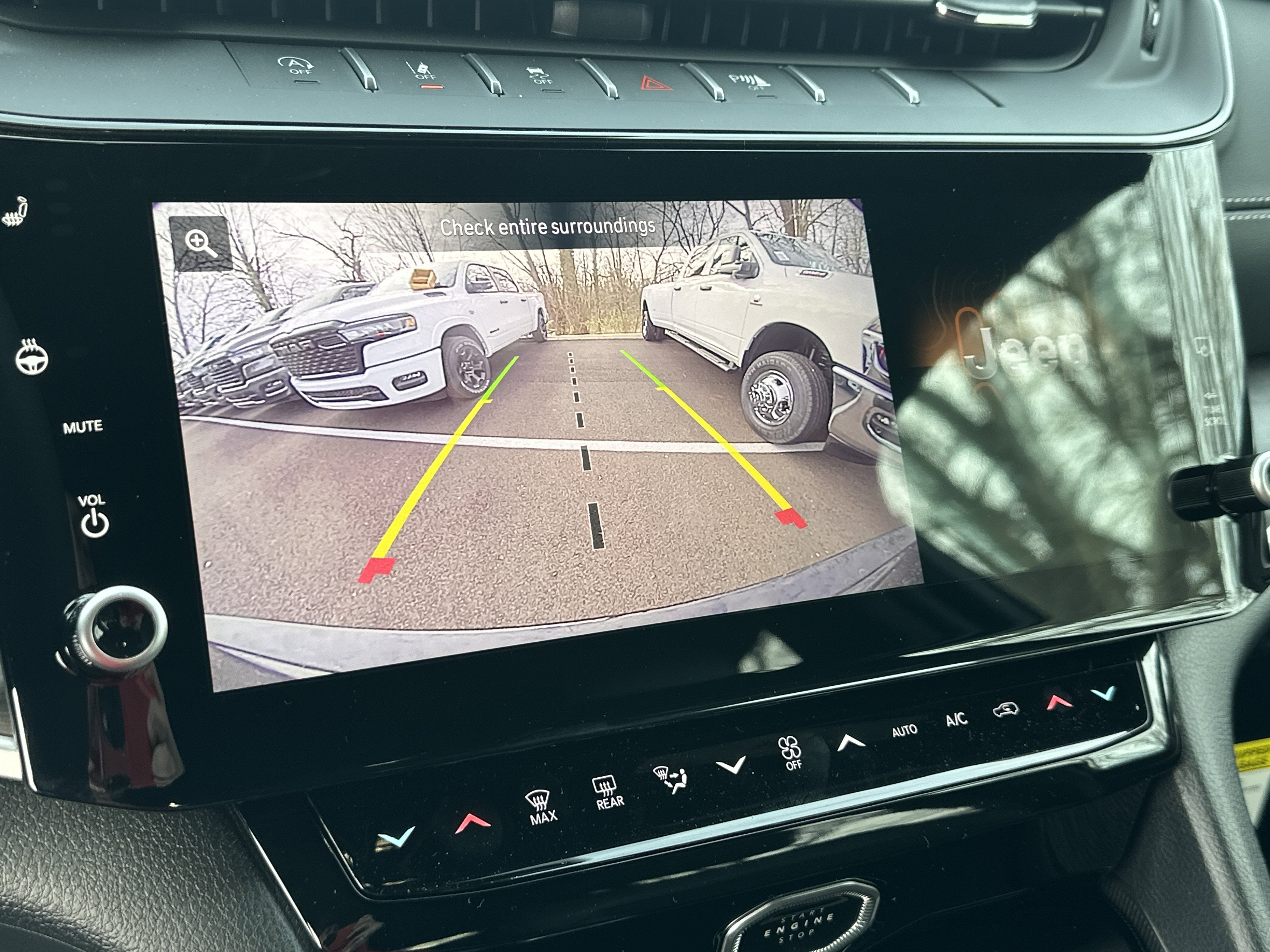 2026 Jeep Grand Cherokee Altitude