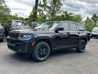 2026 Jeep Grand Cherokee Laredo Altitude