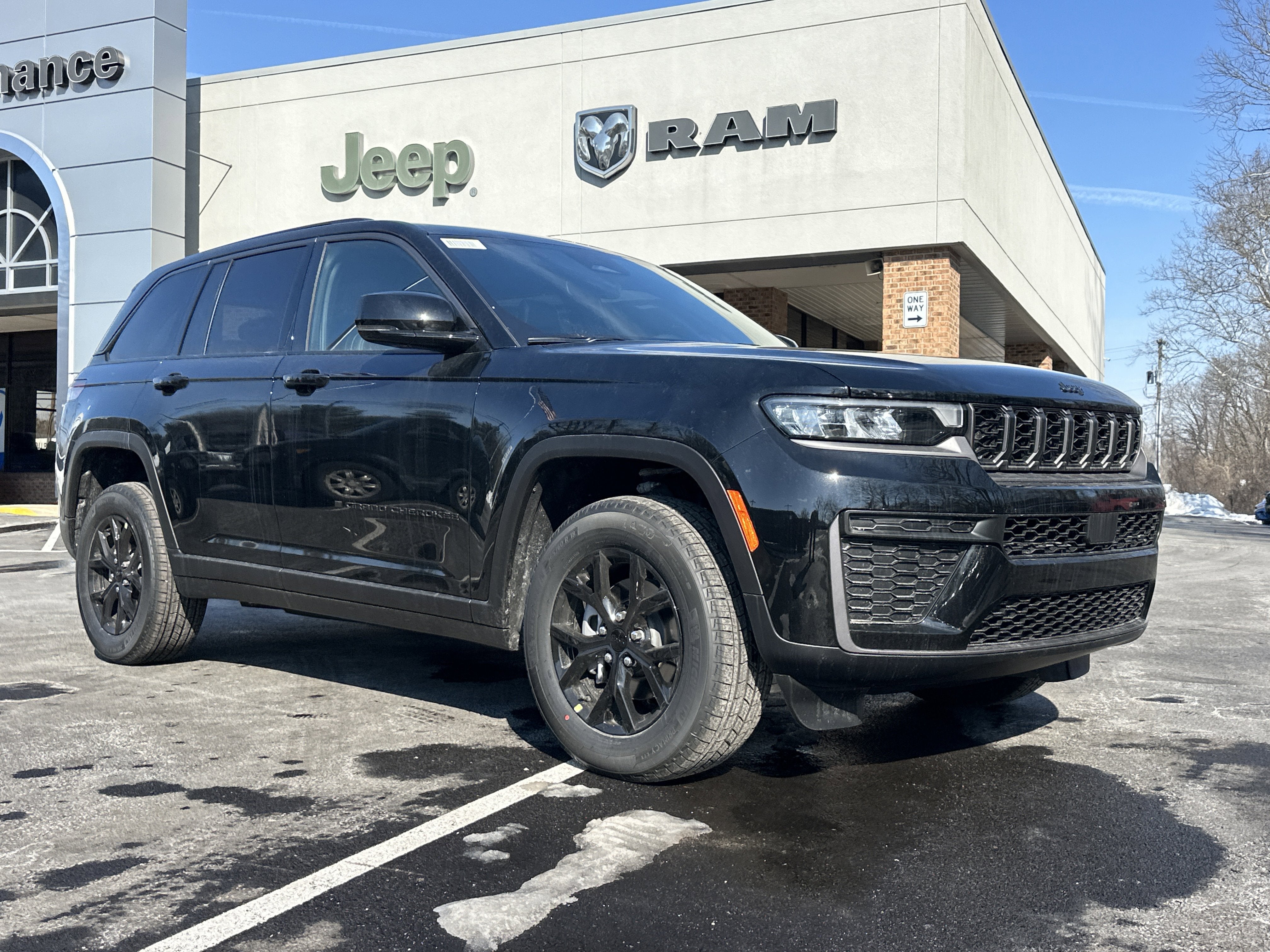 2026 Jeep Grand Cherokee Altitude