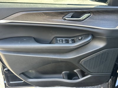 2026 Jeep Grand Cherokee Altitude