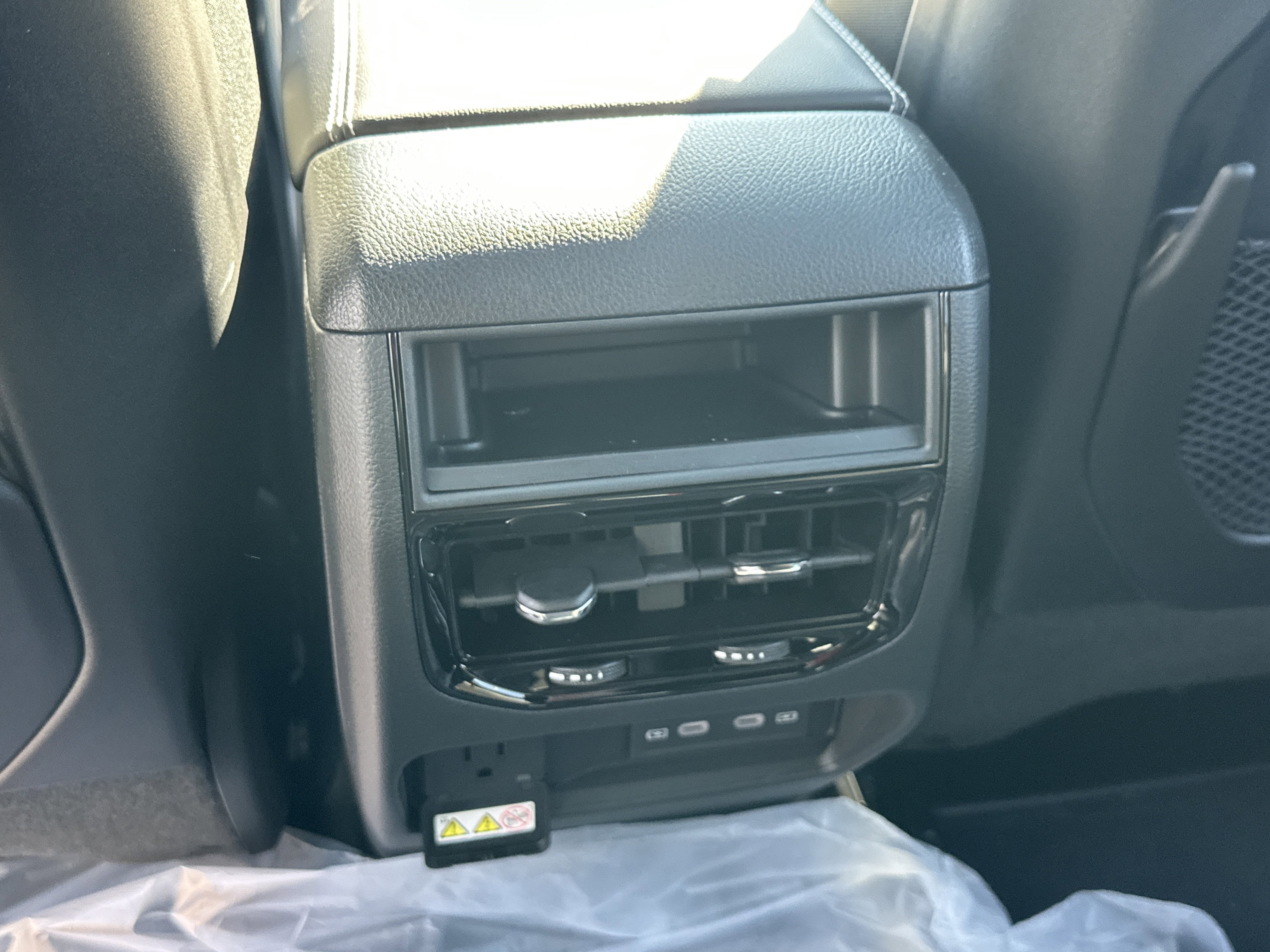 2026 Jeep Grand Cherokee Altitude