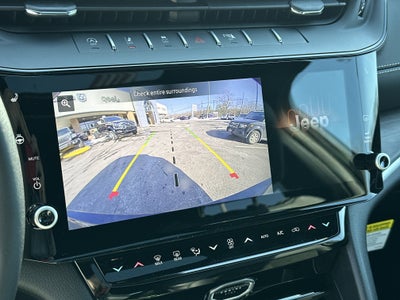 2026 Jeep Grand Cherokee Altitude