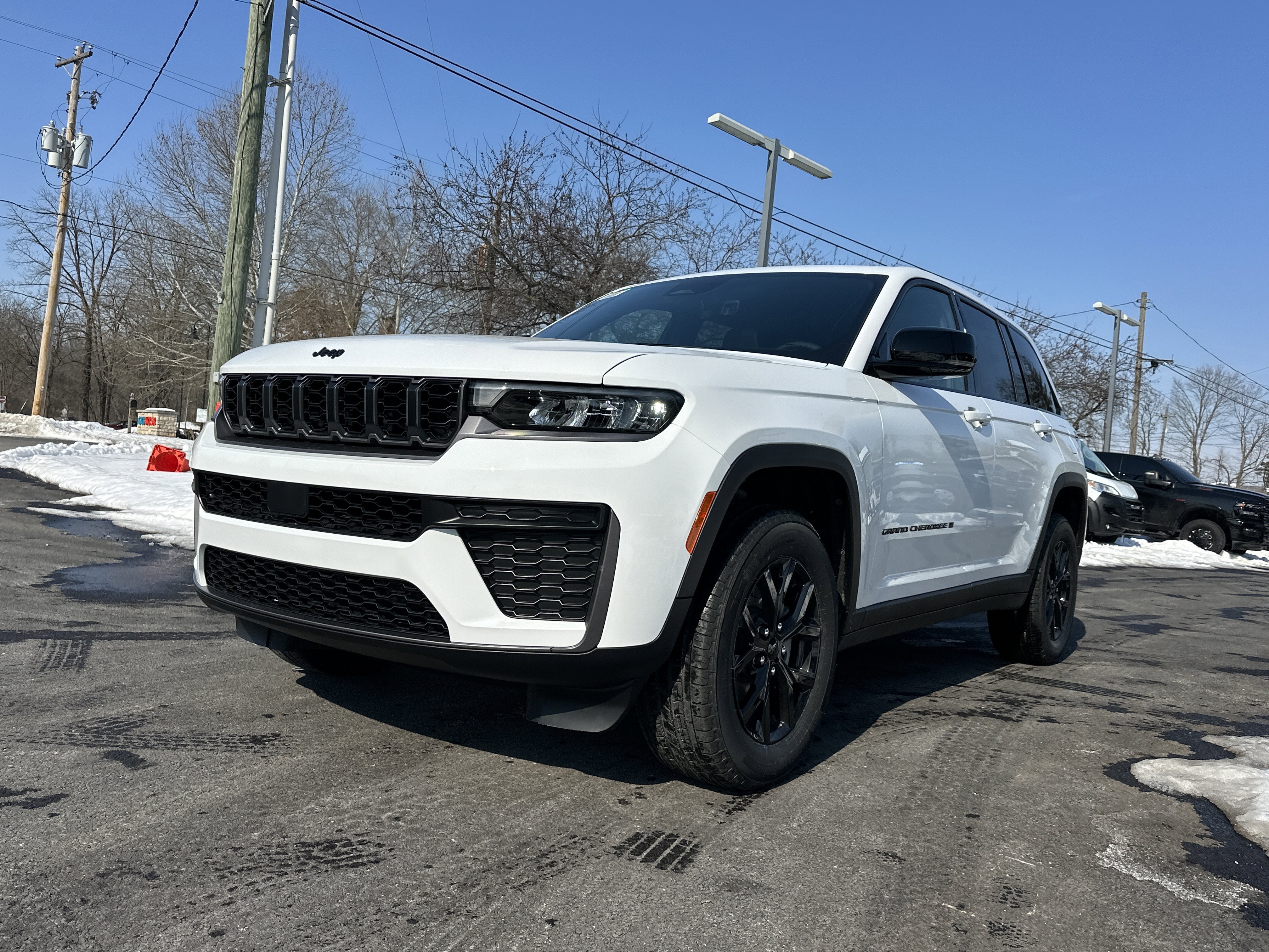 2026 Jeep Grand Cherokee Altitude