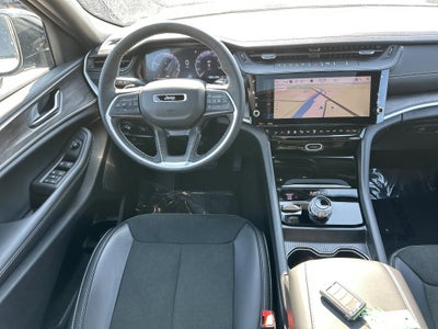 2026 Jeep Grand Cherokee Altitude