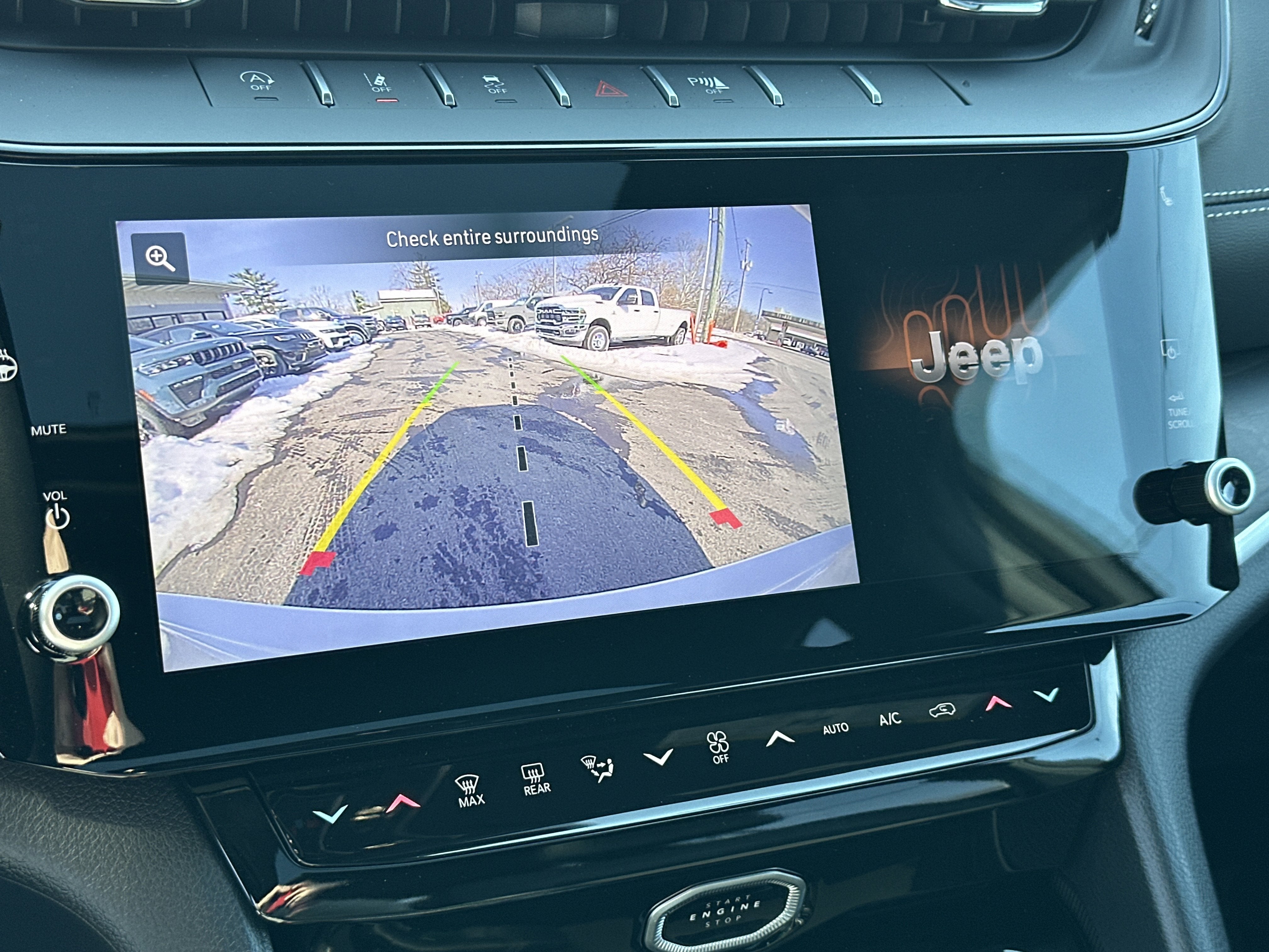 2026 Jeep Grand Cherokee Altitude