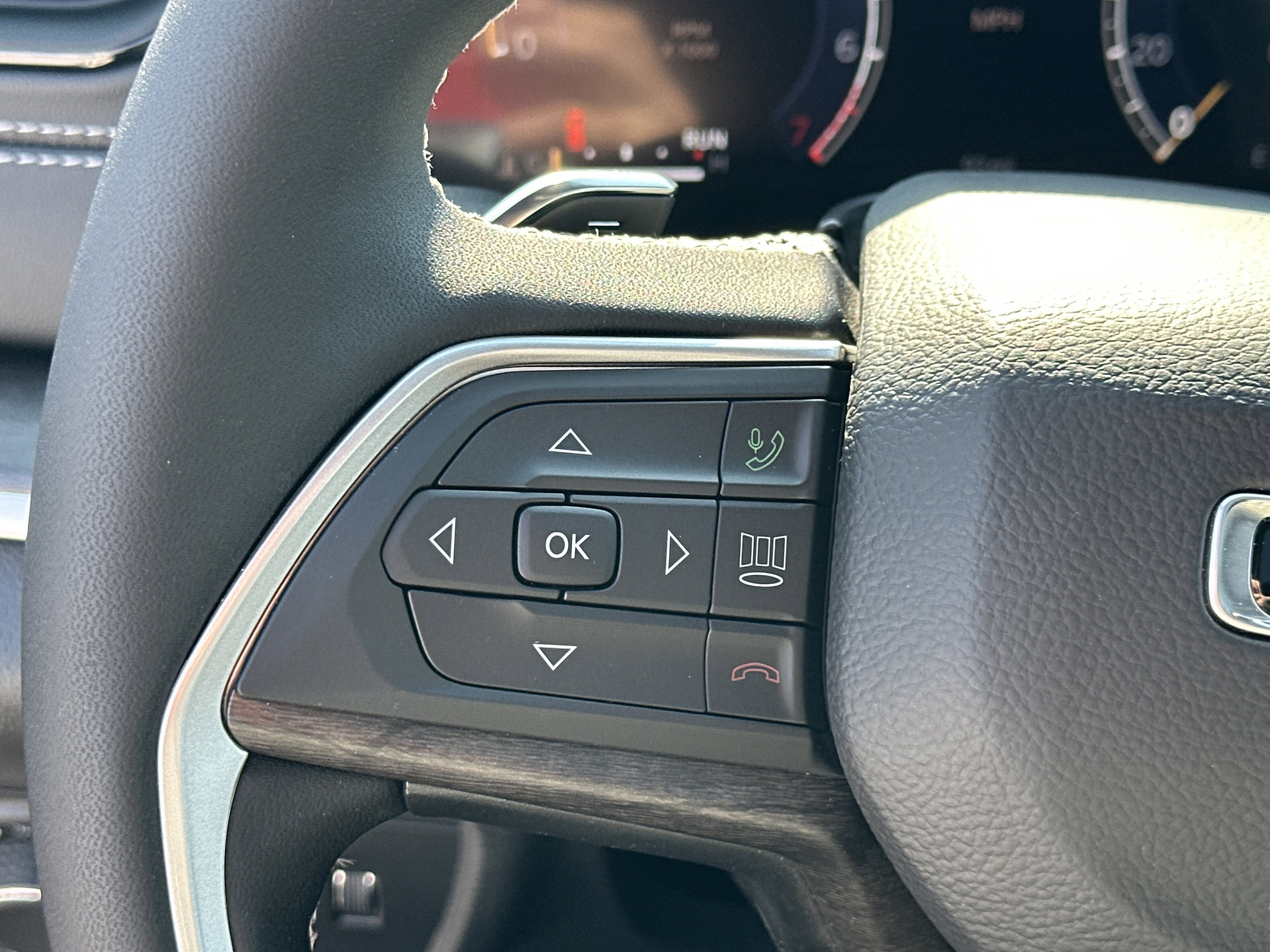 2026 Jeep Grand Cherokee Altitude