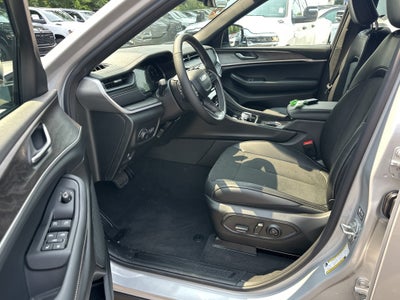 2026 Jeep Grand Cherokee Altitude