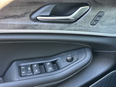 2027 Jeep Grand Cherokee Base