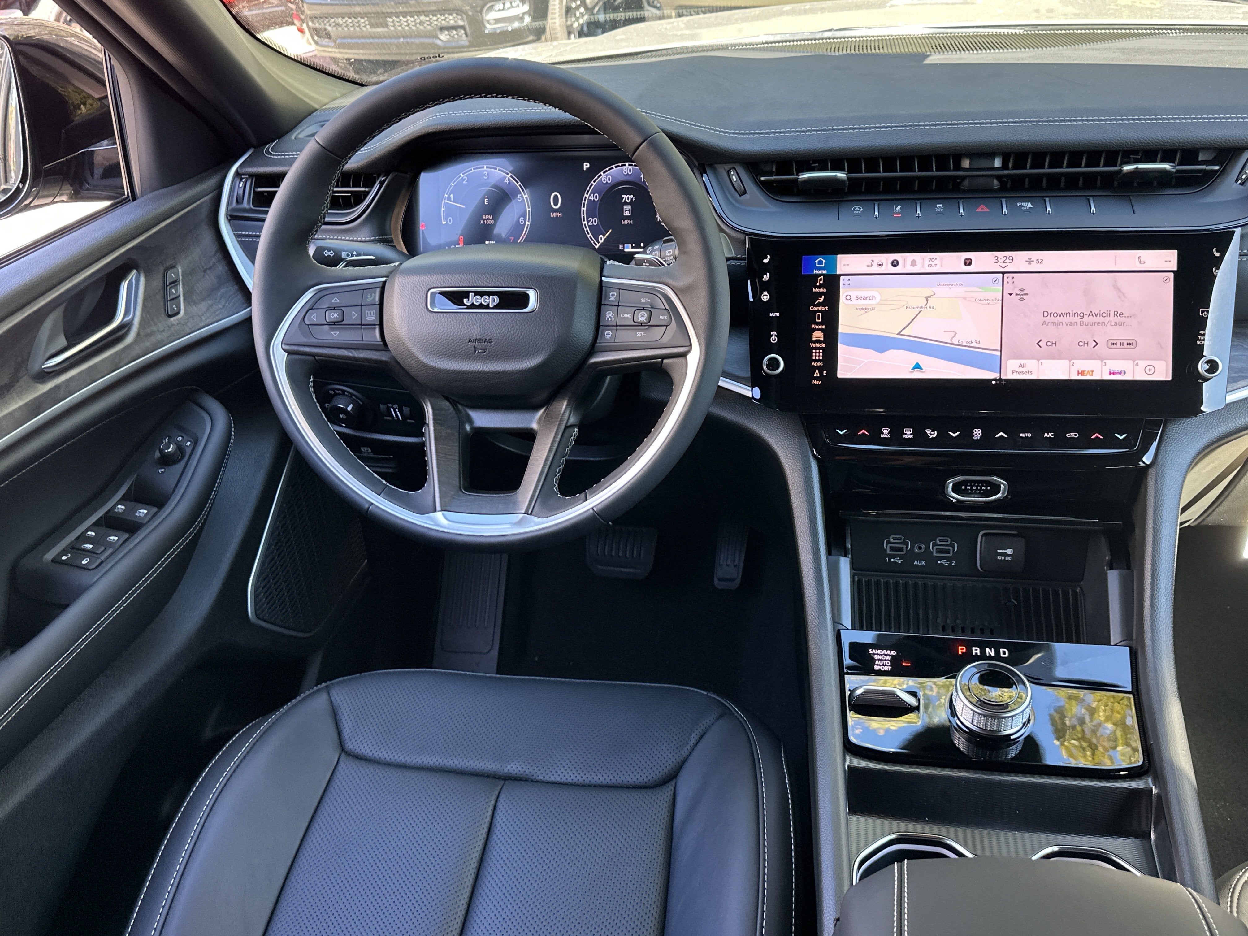 2027 Jeep Grand Cherokee Limited Reserve