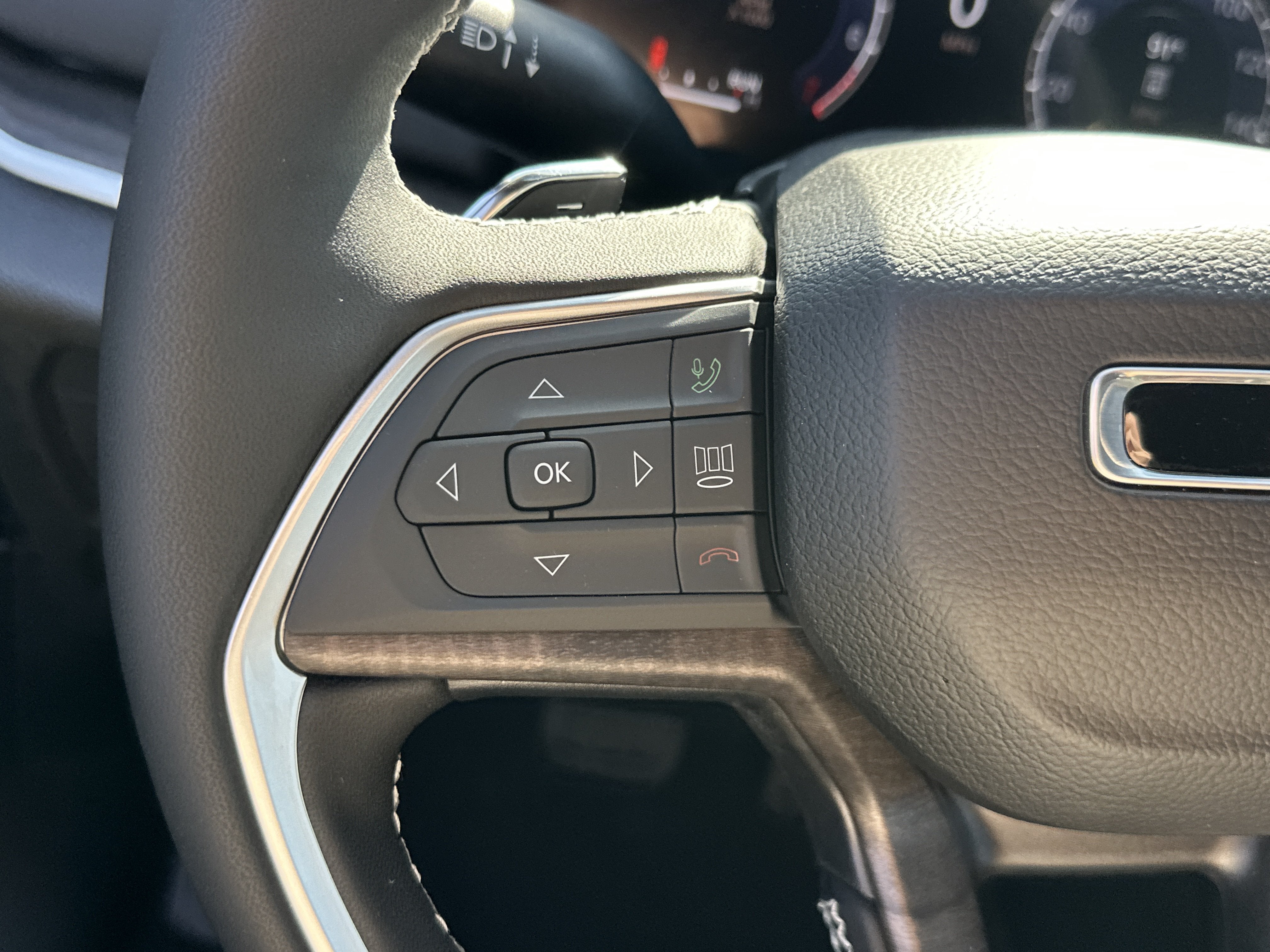2027 Jeep Grand Cherokee Limited Reserve