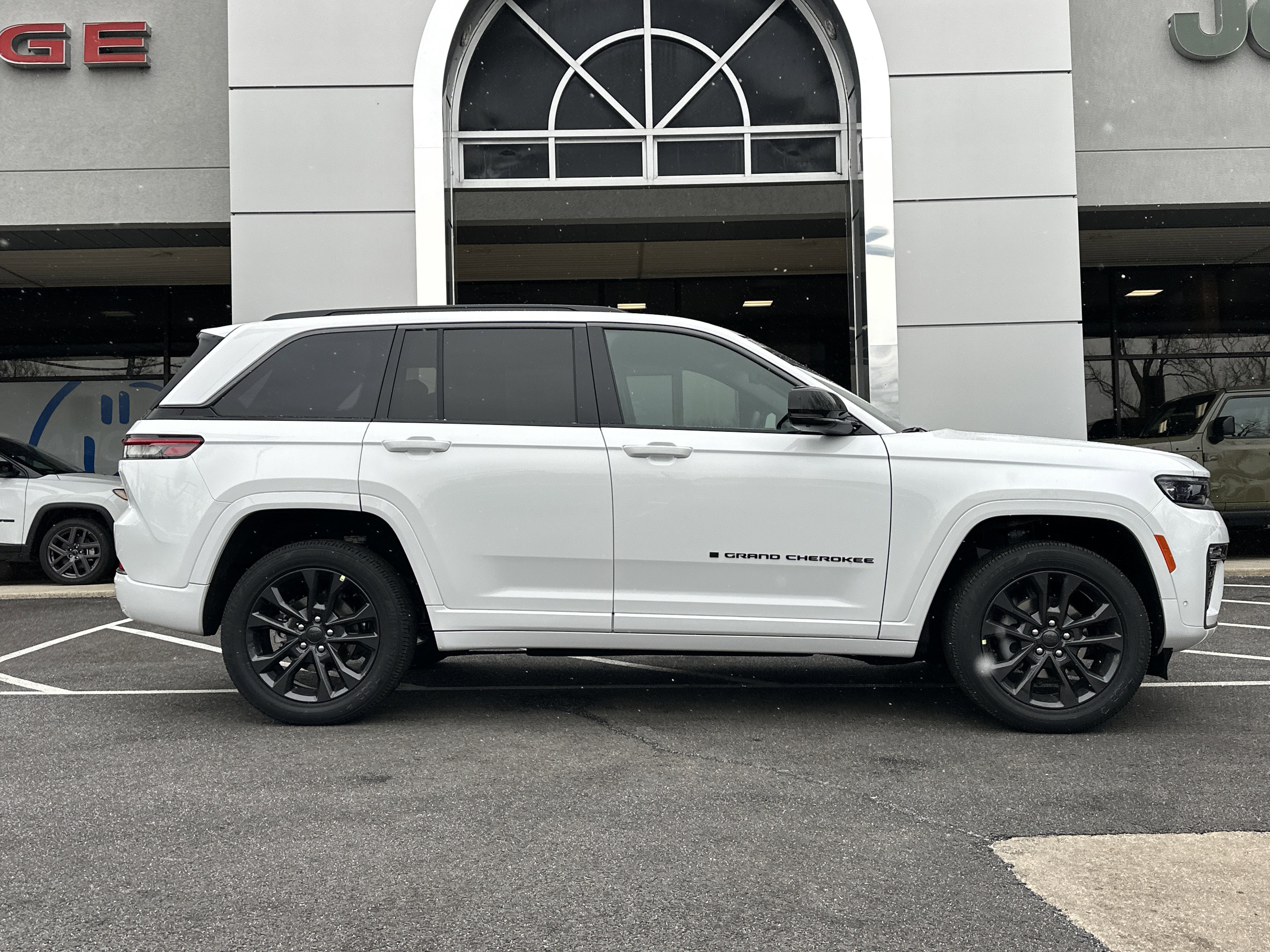 2026 Jeep Grand Cherokee Limited Reserve