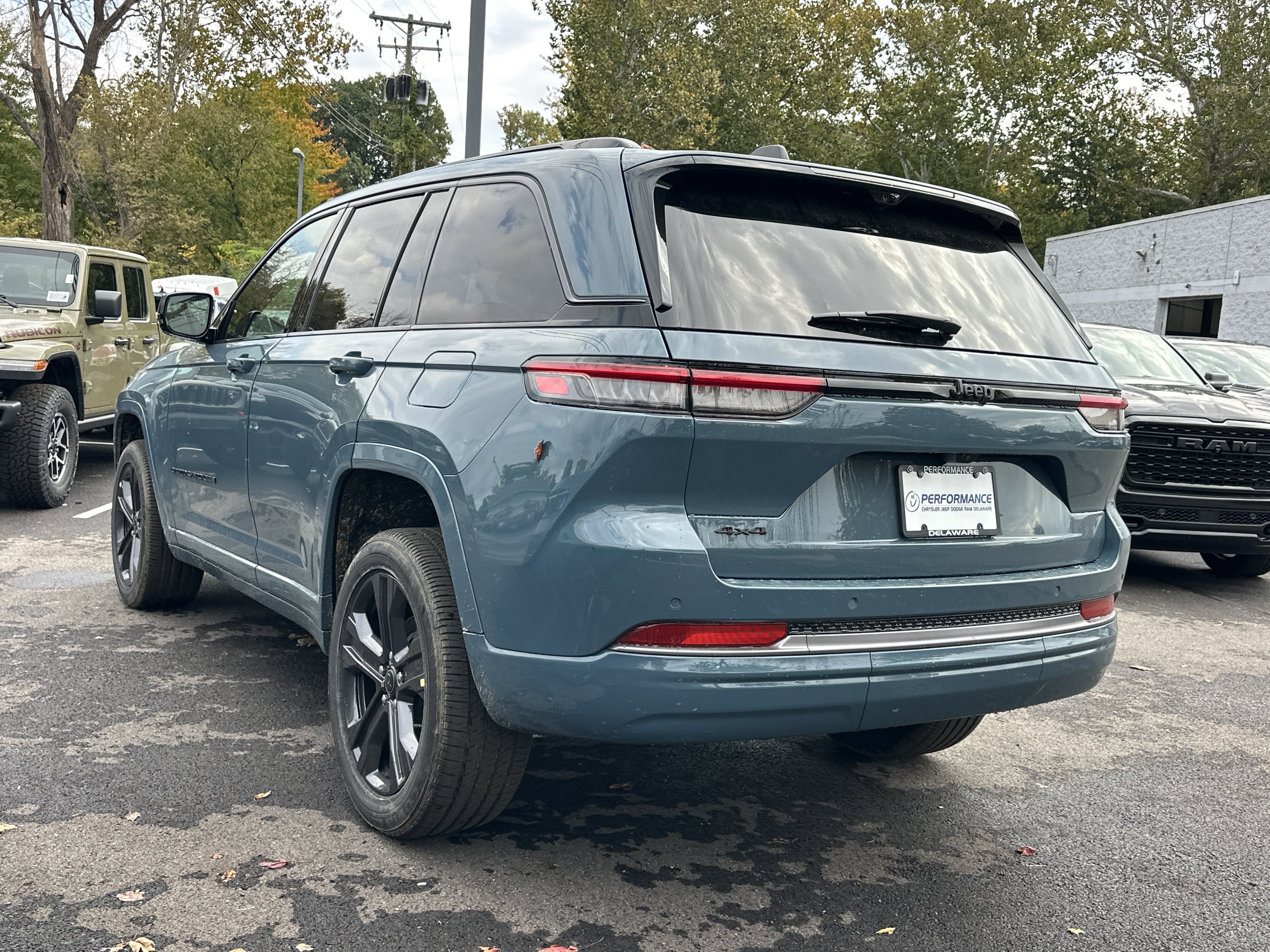 2027 Jeep Grand Cherokee Limited Reserve