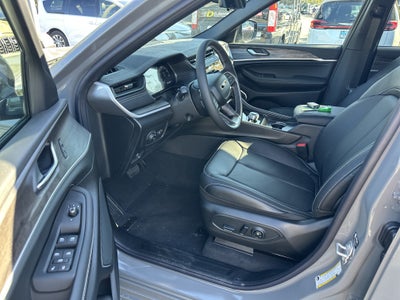 2027 Jeep Grand Cherokee Limited Reserve