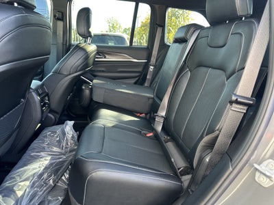 2027 Jeep Grand Cherokee Limited Reserve