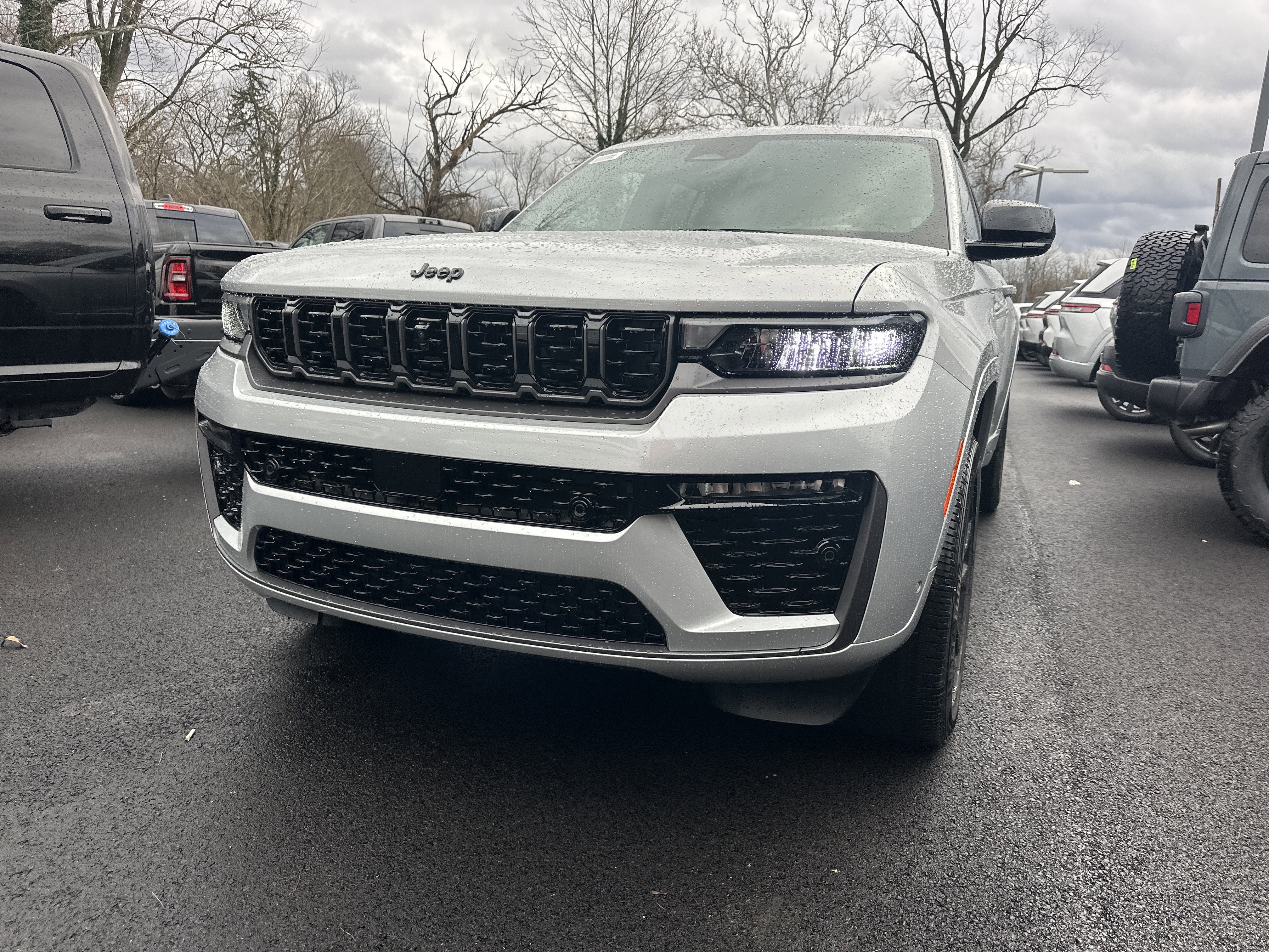2026 Jeep Grand Cherokee Limited Reserve