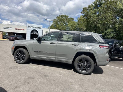 2027 Jeep Grand Cherokee Limited Reserve
