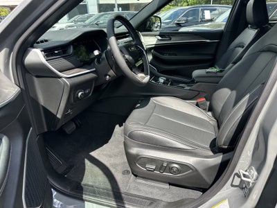 2027 Jeep Grand Cherokee Limited Reserve