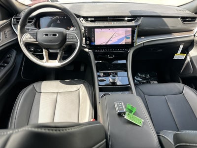 2027 Jeep Grand Cherokee Limited Reserve