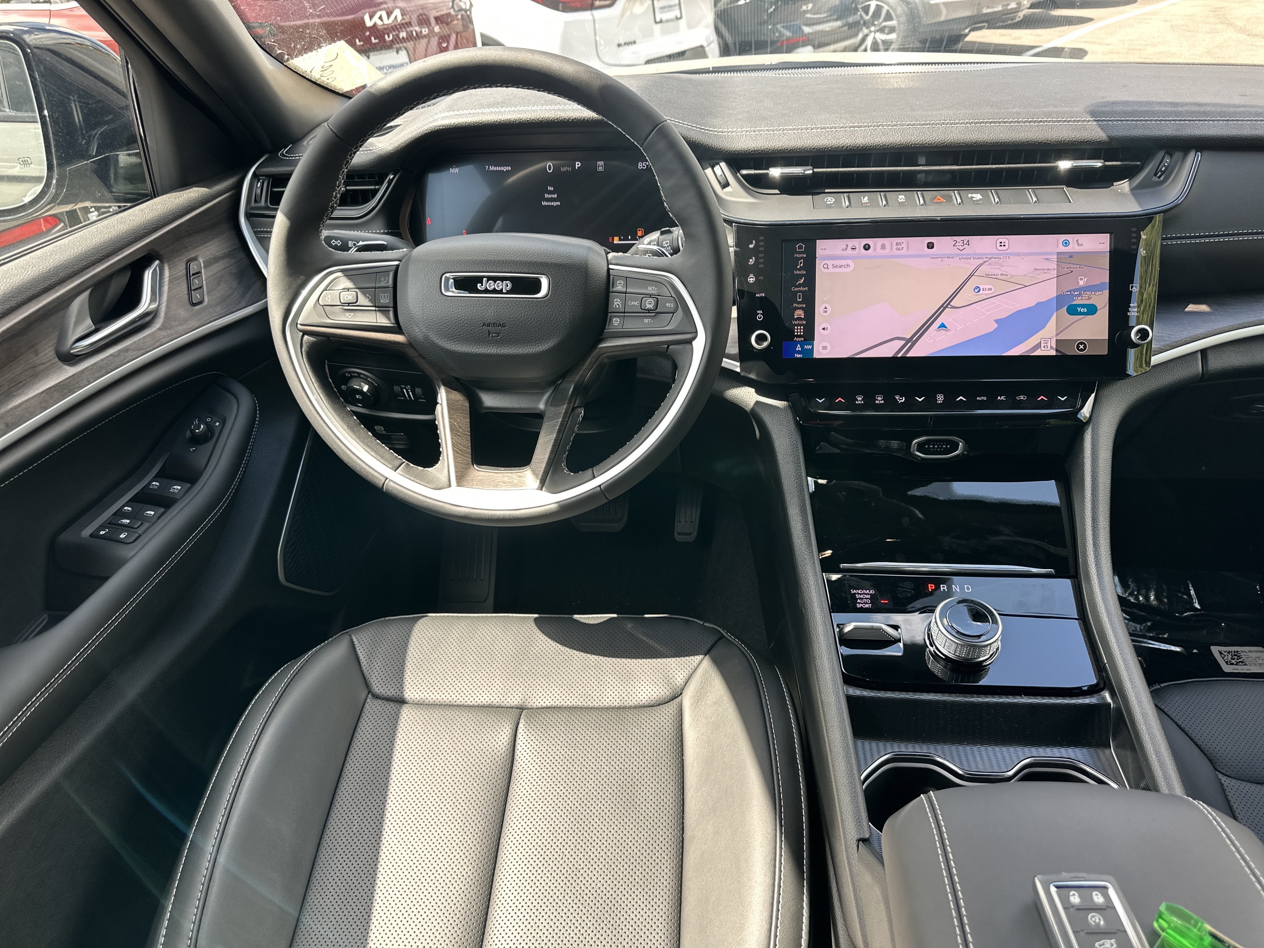 2027 Jeep Grand Cherokee Limited Reserve