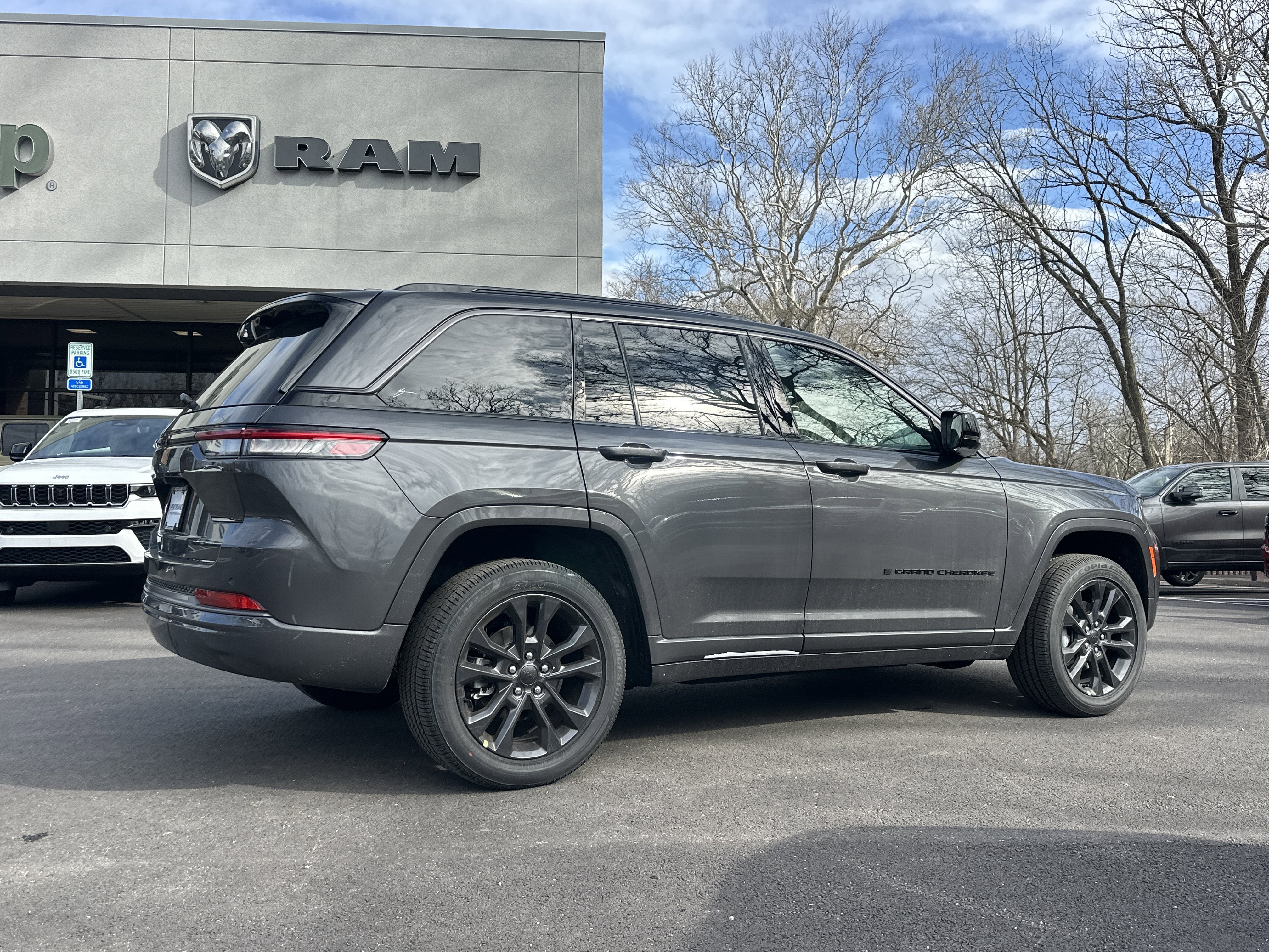 2026 Jeep Grand Cherokee Limited Reserve