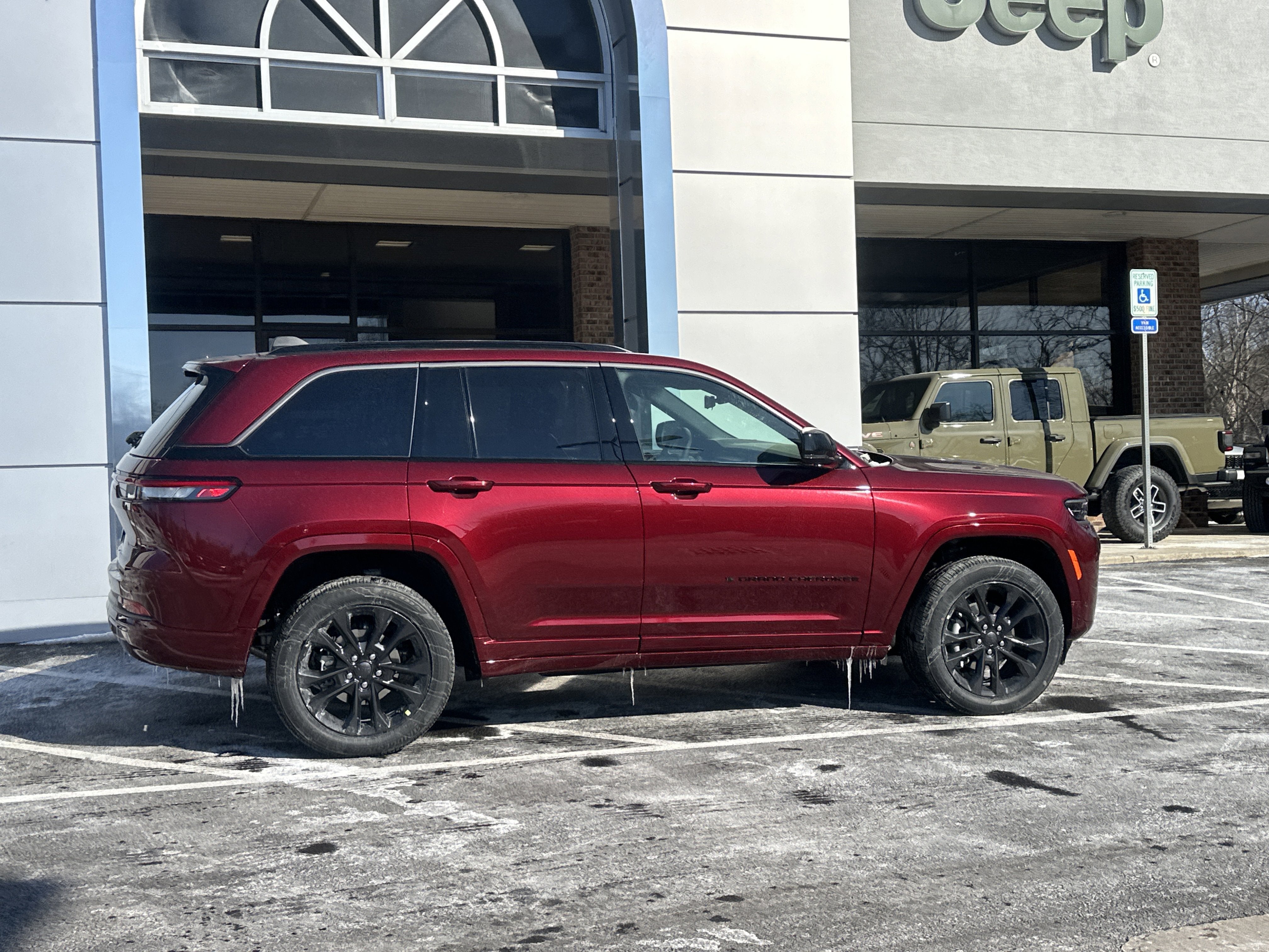 2026 Jeep Grand Cherokee Limited Reserve